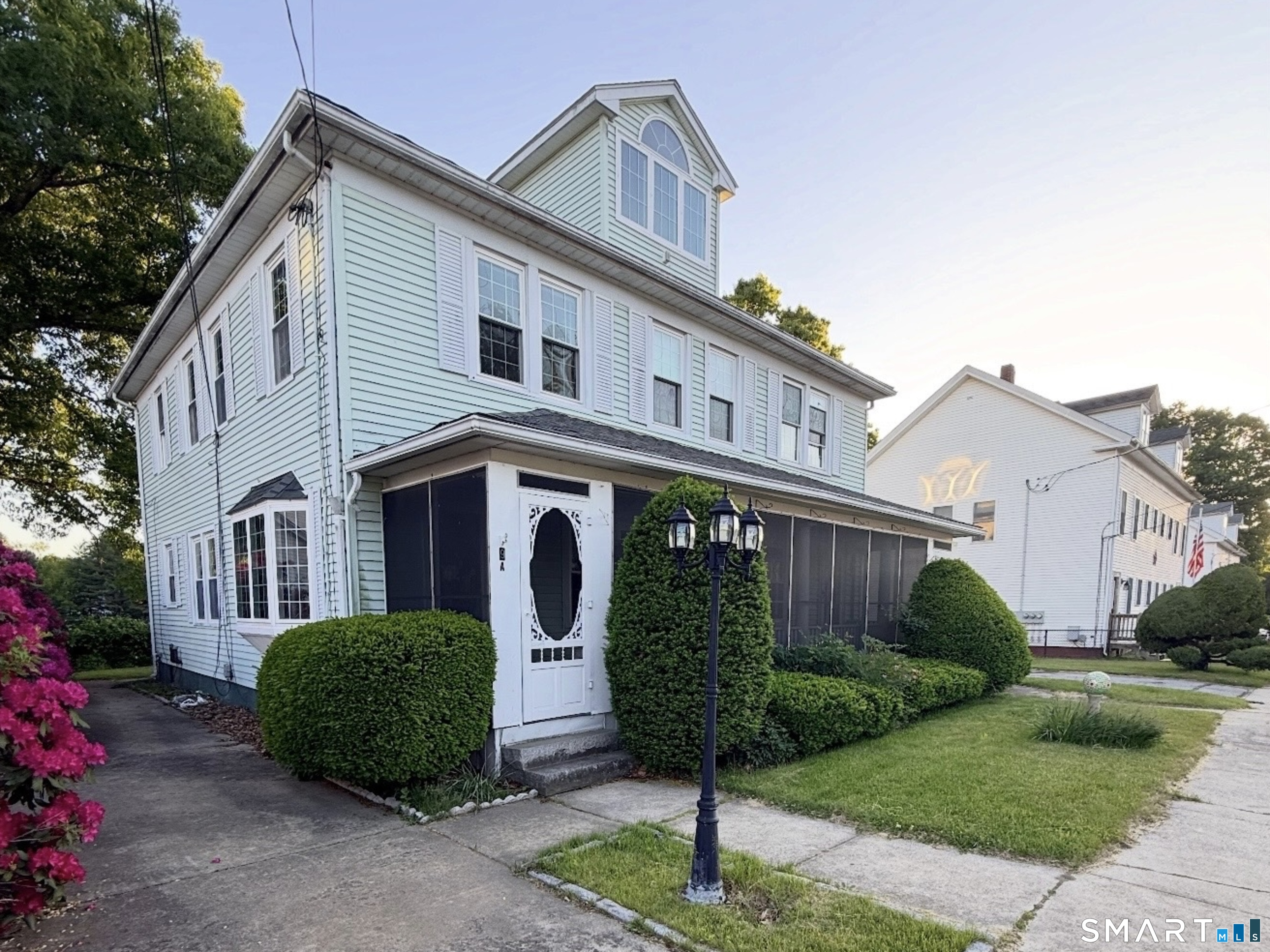 9 Floral A Avenue Property Photo 1
