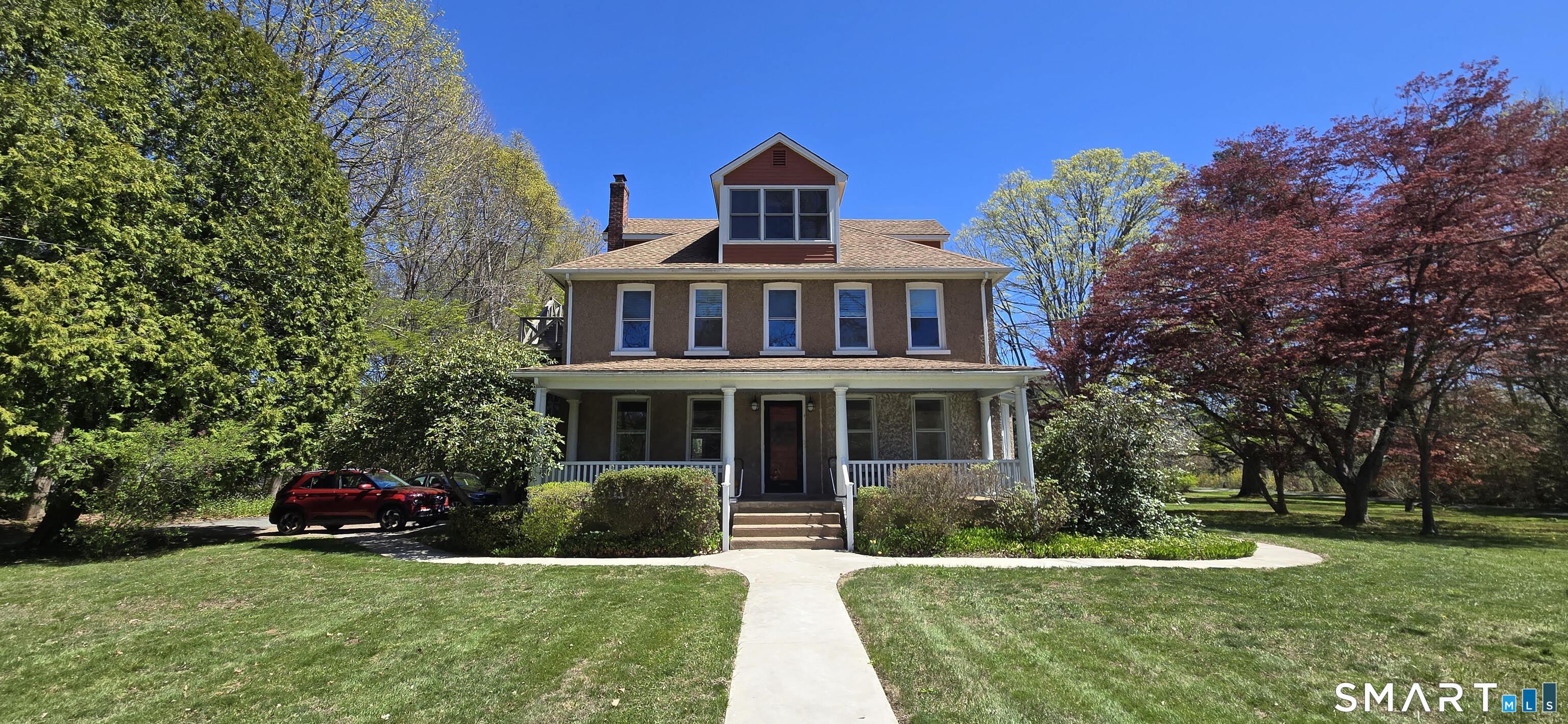 184 Middlesex Avenue Property Photo 1