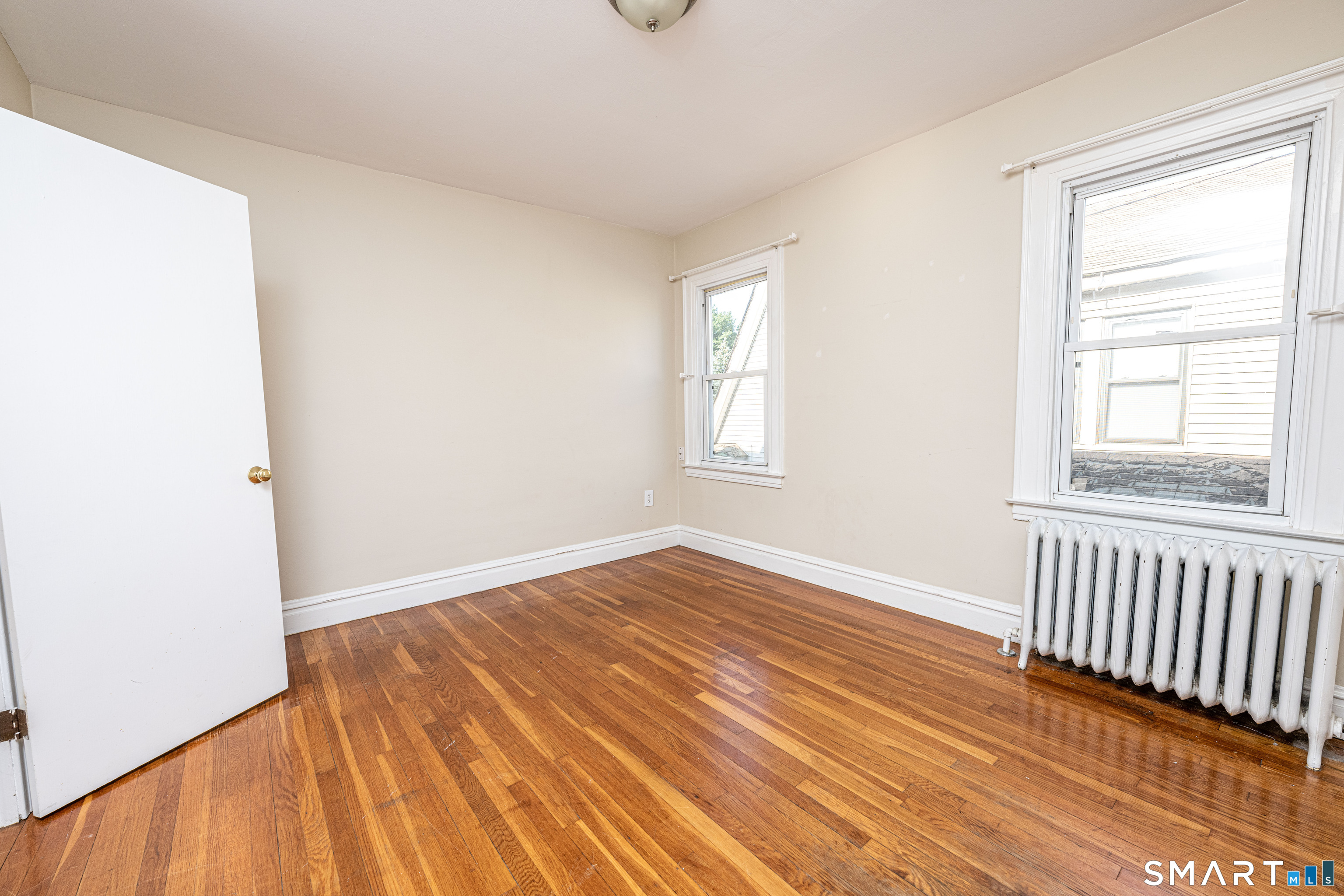 1003 Whalley 3 Avenue Property Photo 12