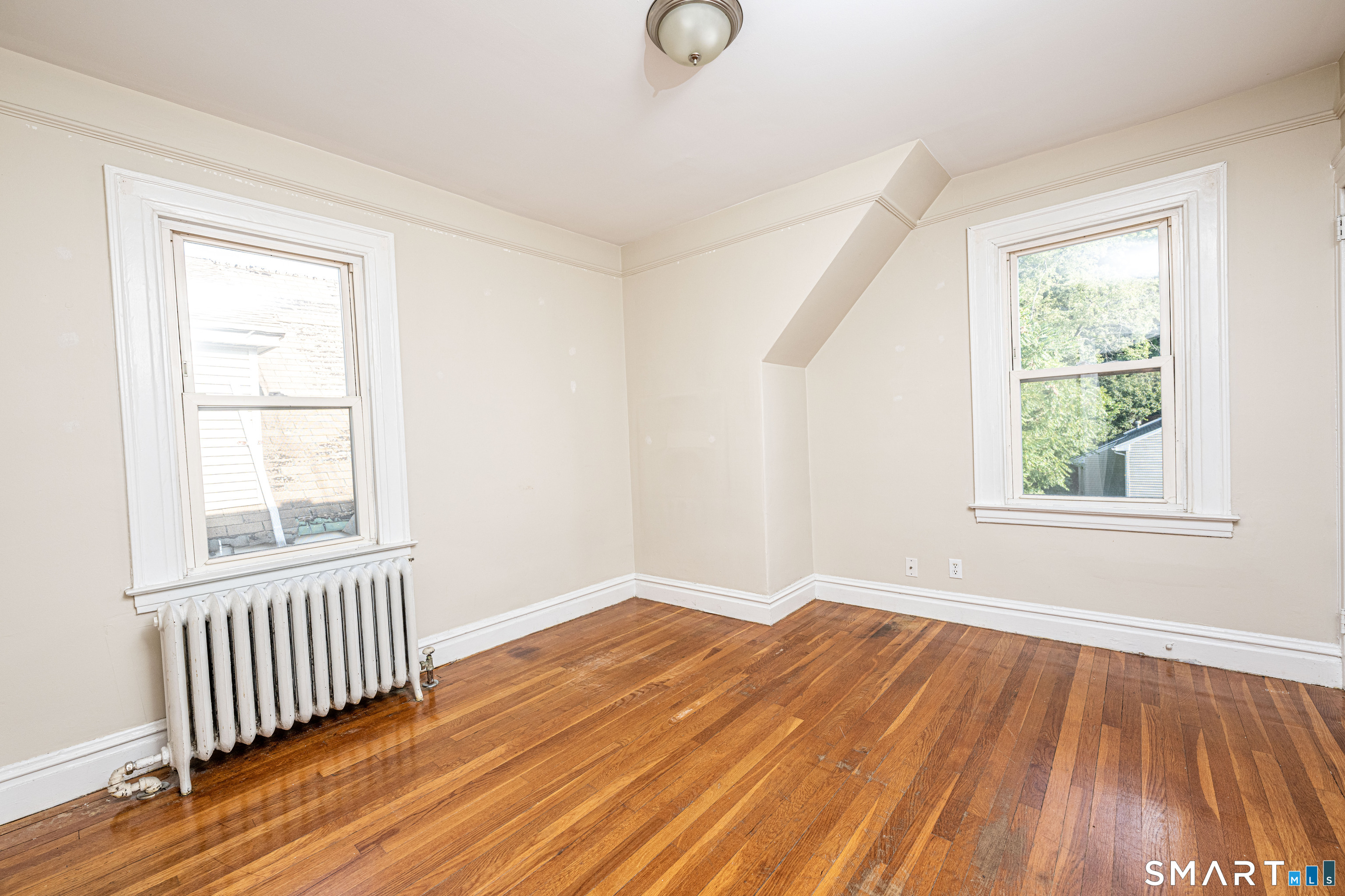 1003 Whalley 3 Avenue Property Photo 15