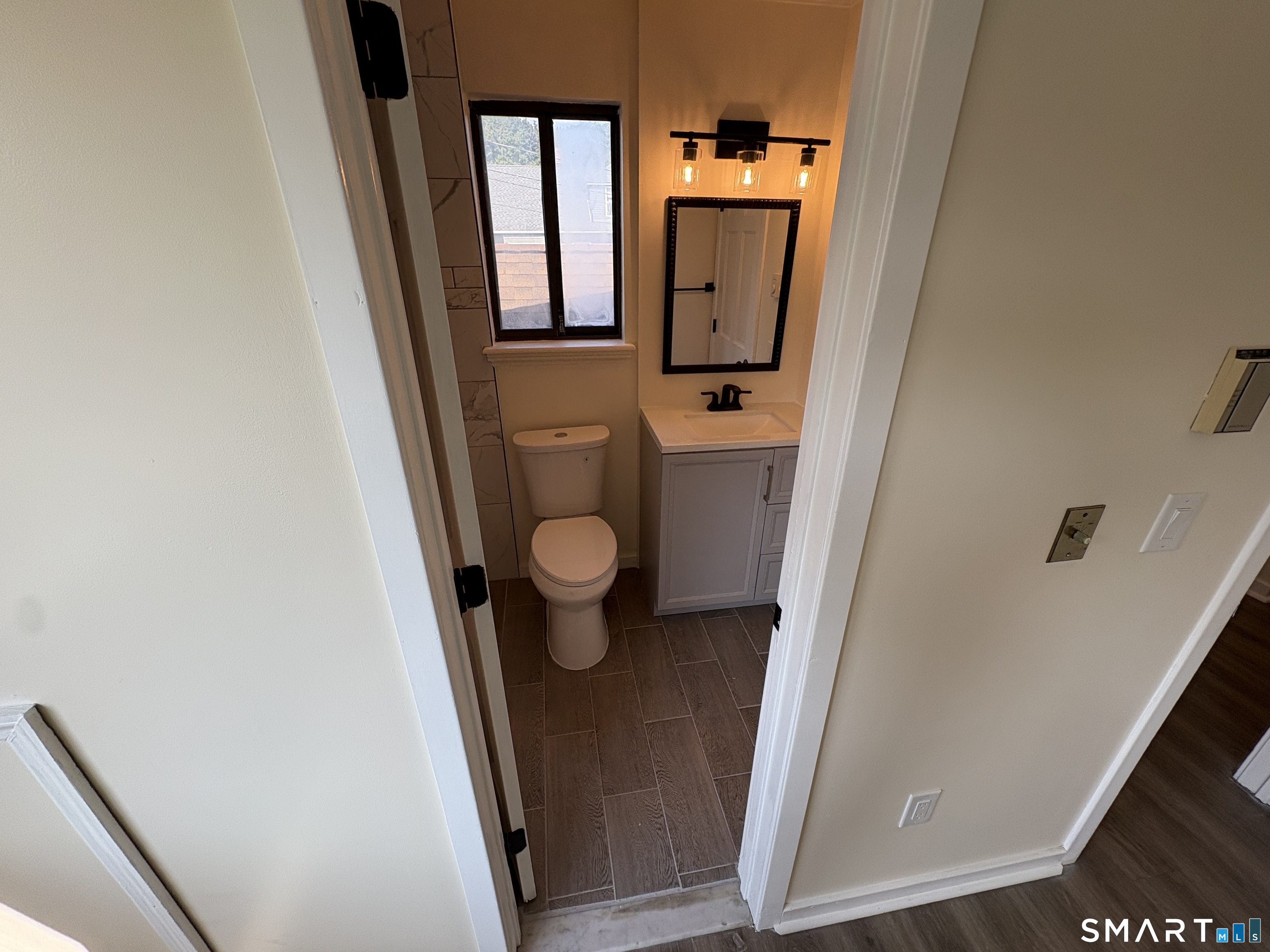 28-32 Starr 9 Avenue Property Photo 11