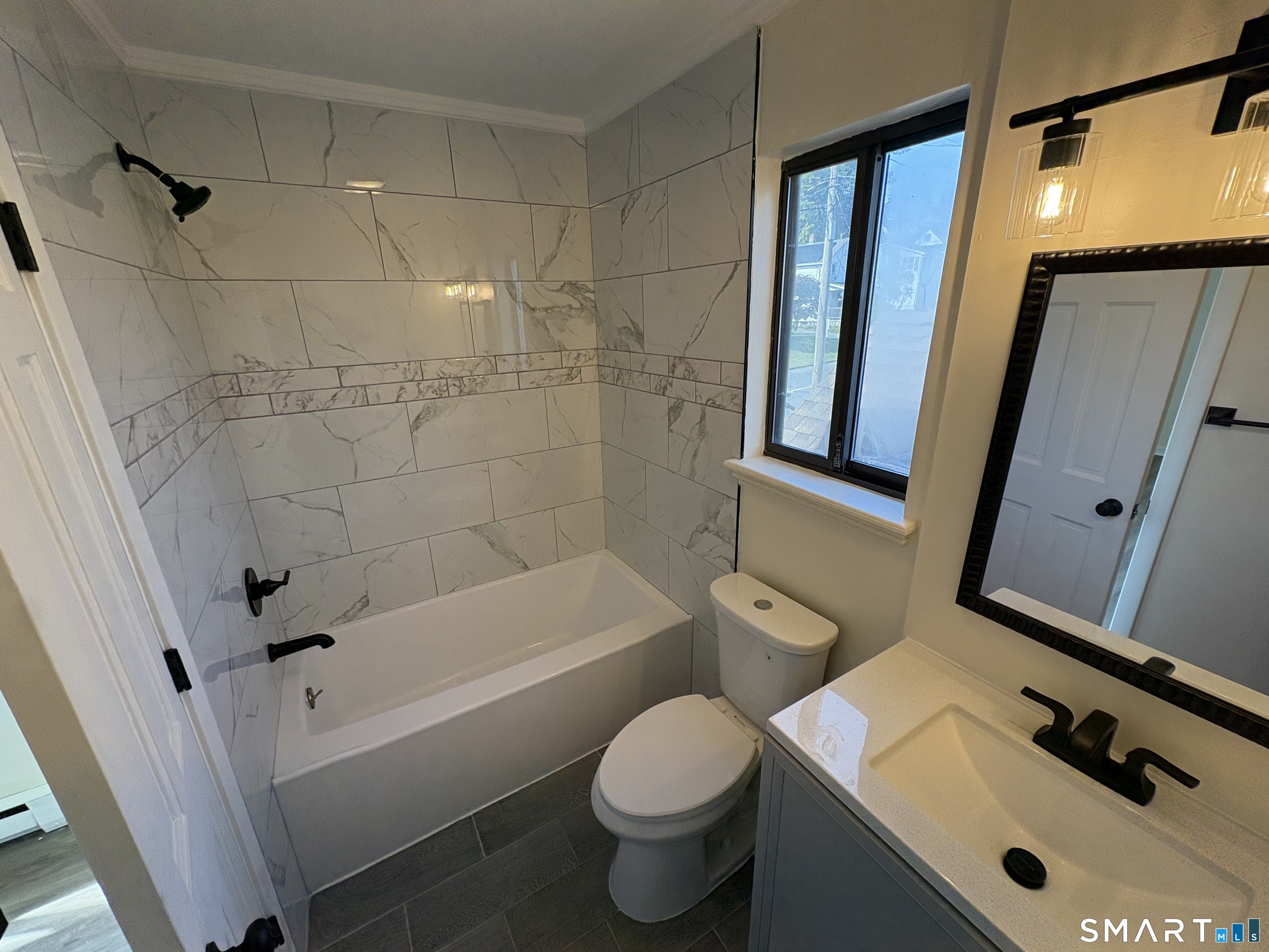 28-32 Starr 9 Avenue Property Photo 12