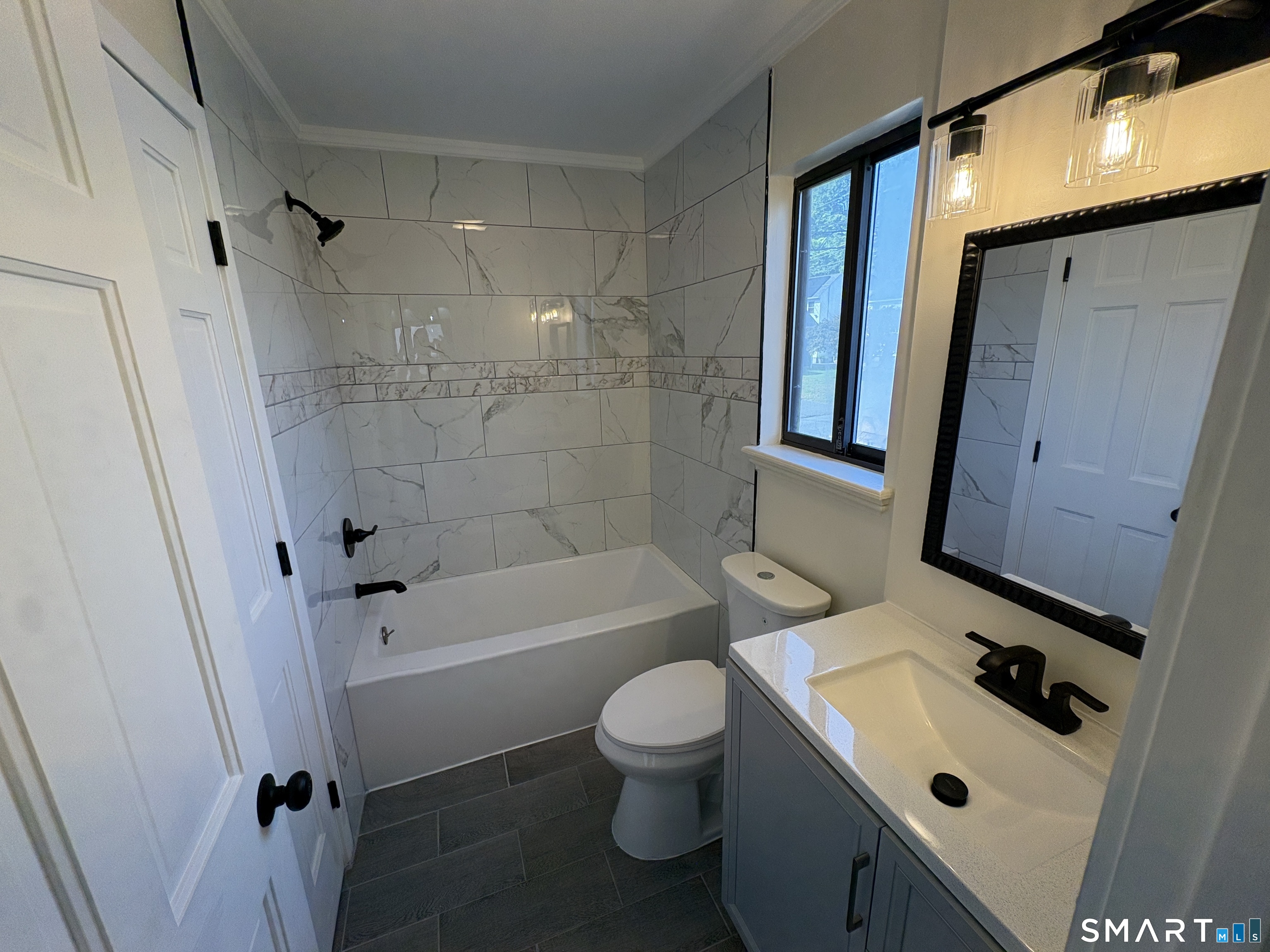 28-32 Starr 9 Avenue Property Photo 13