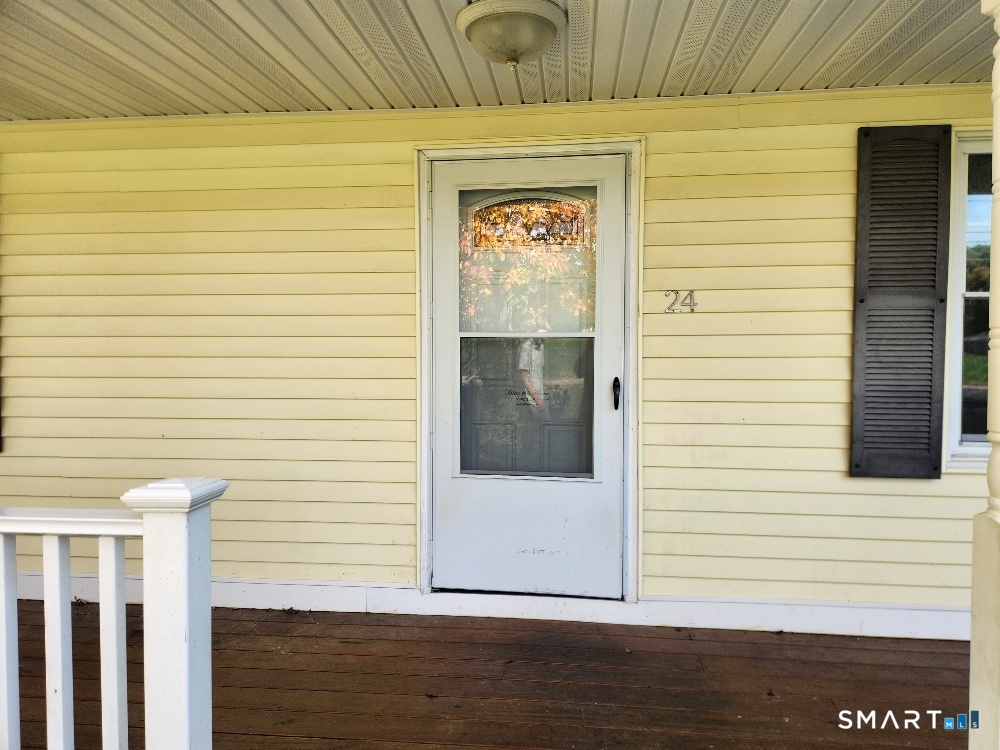 24 Lovers Lane Property Photo 3