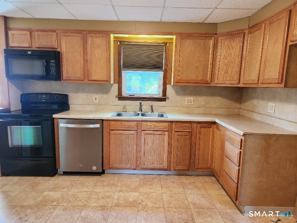 24 Lovers Lane Property Photo 6