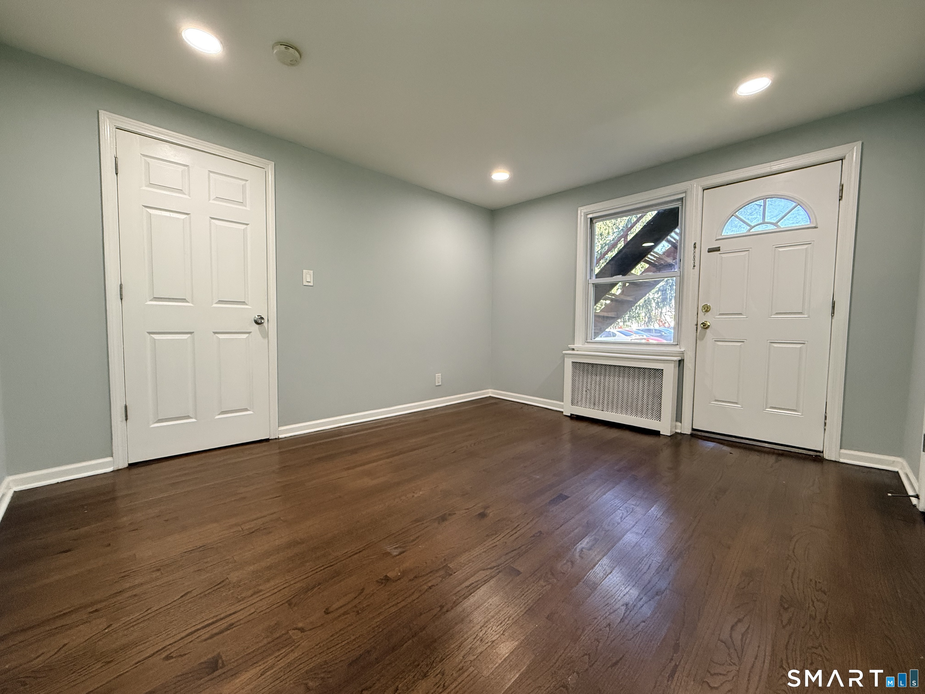 1076 Main East 1 Street Property Photo 27