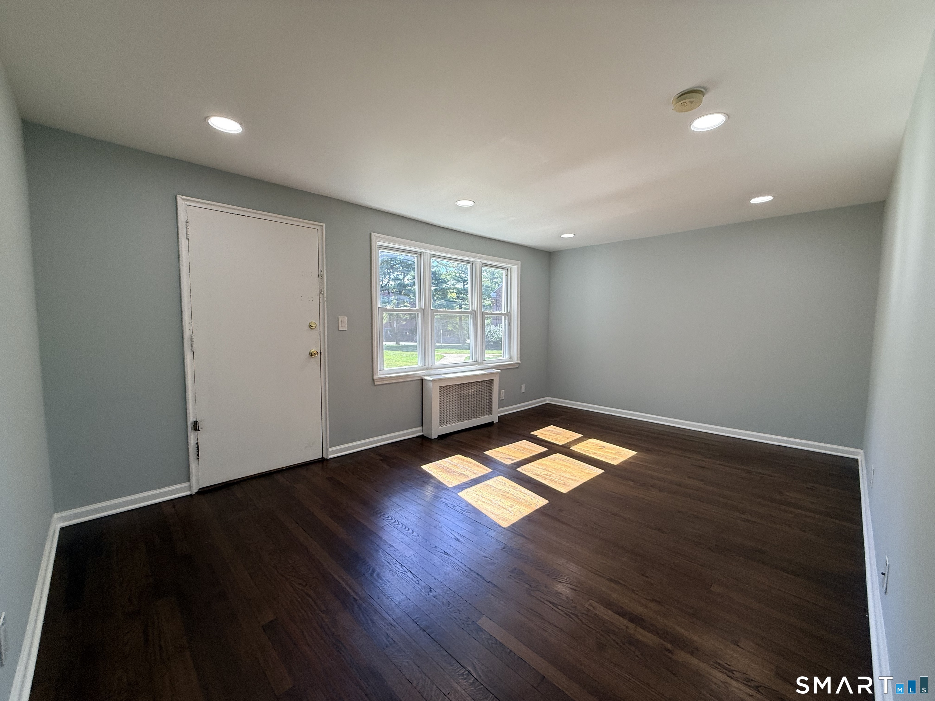 1076 Main East 1 Street Property Photo 29