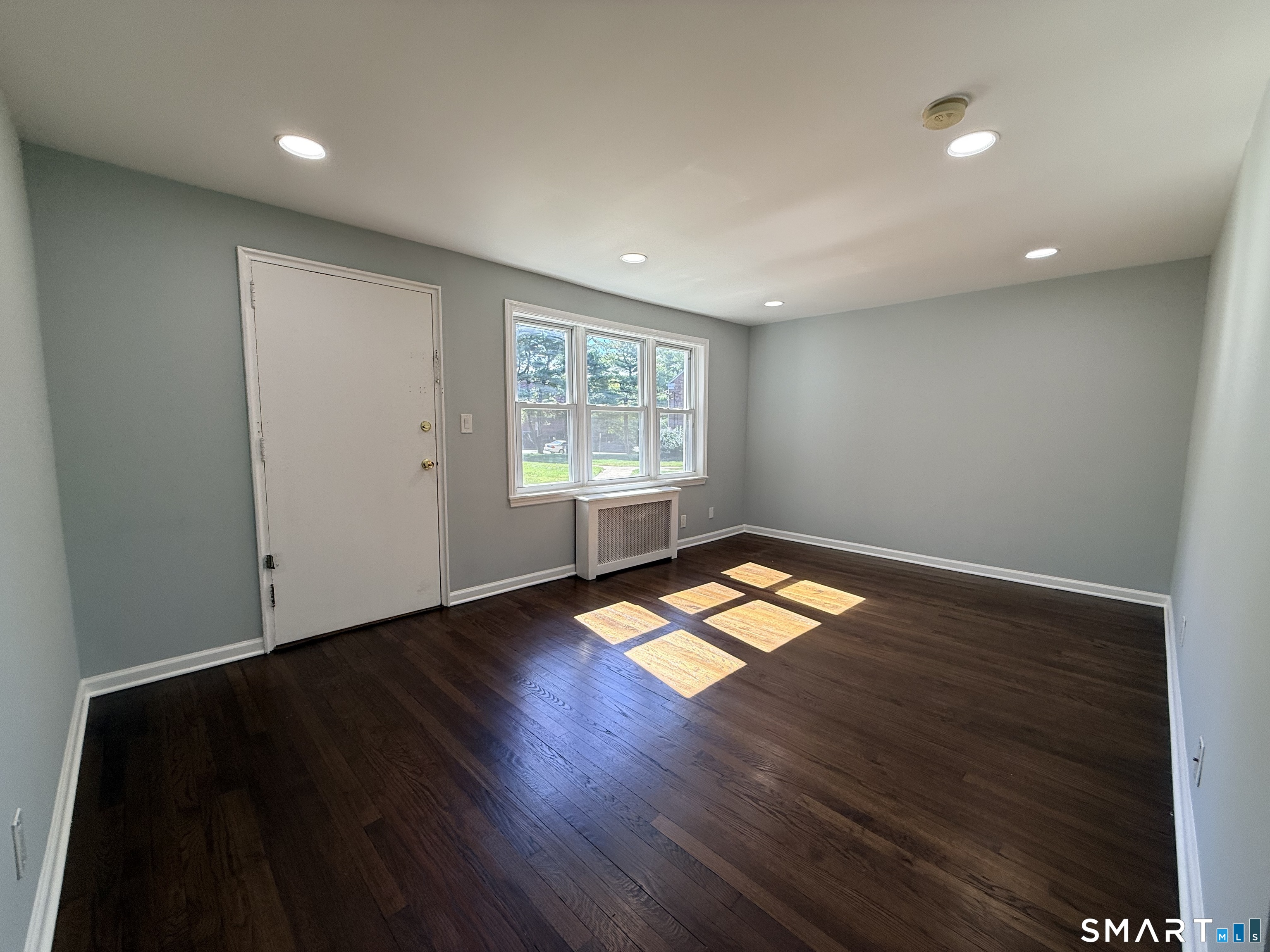 1076 Main East 1 Street Property Photo 30
