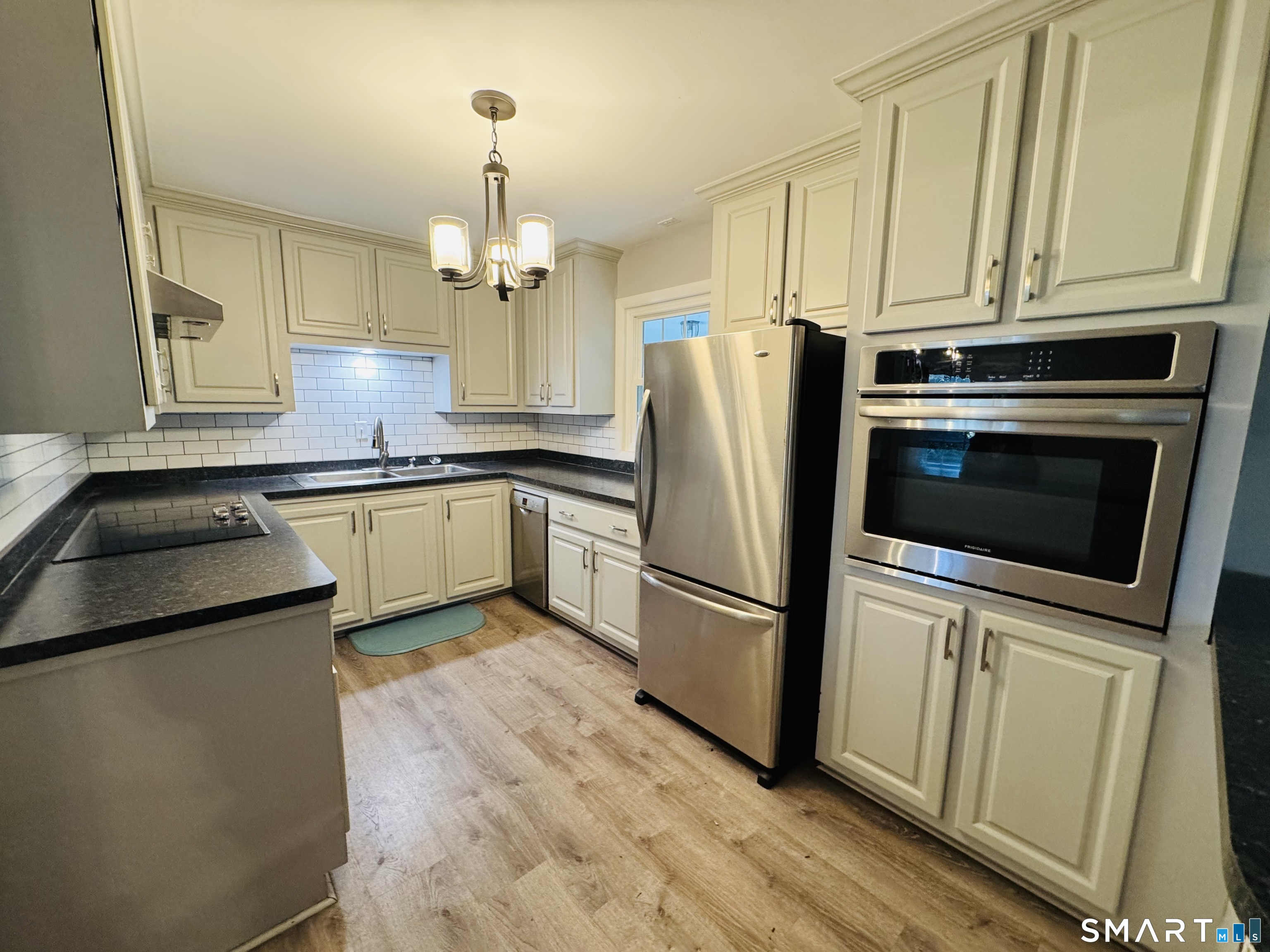 540 Squaw Rock Road Property Photo 11