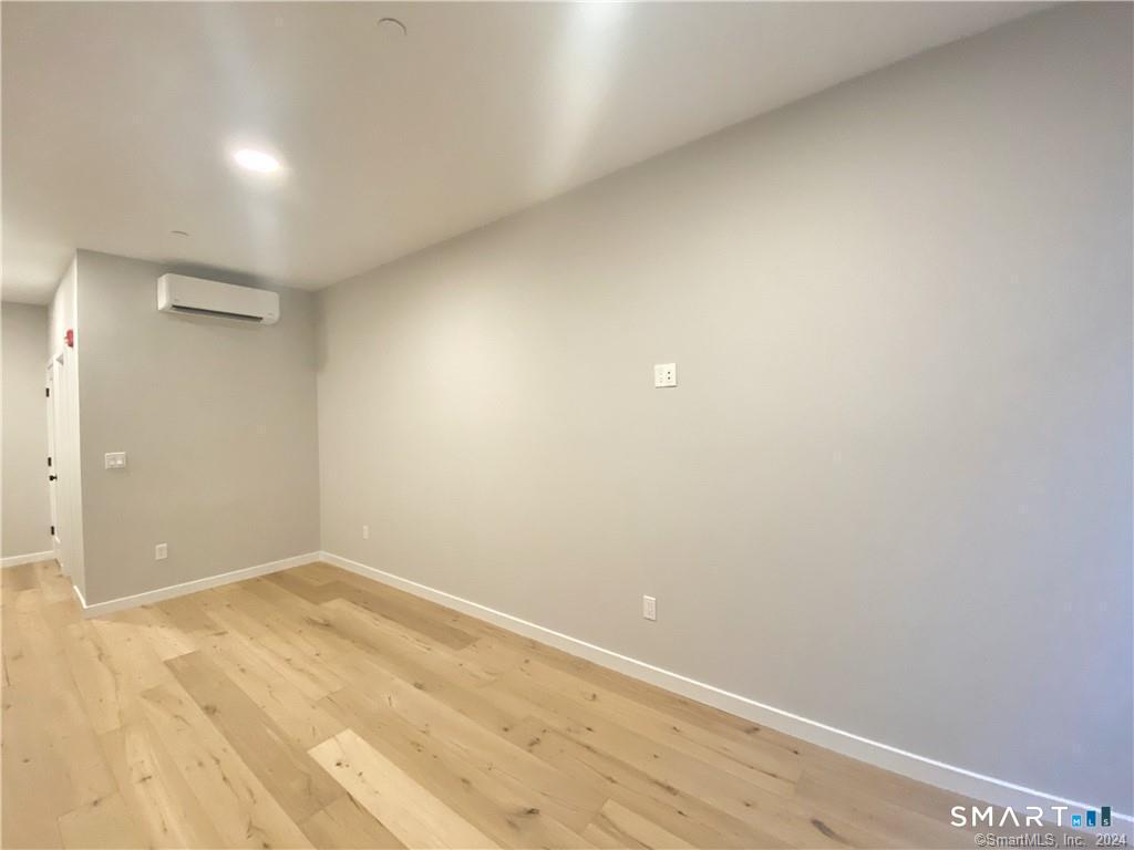 51 Wall 3 Street Property Photo 5