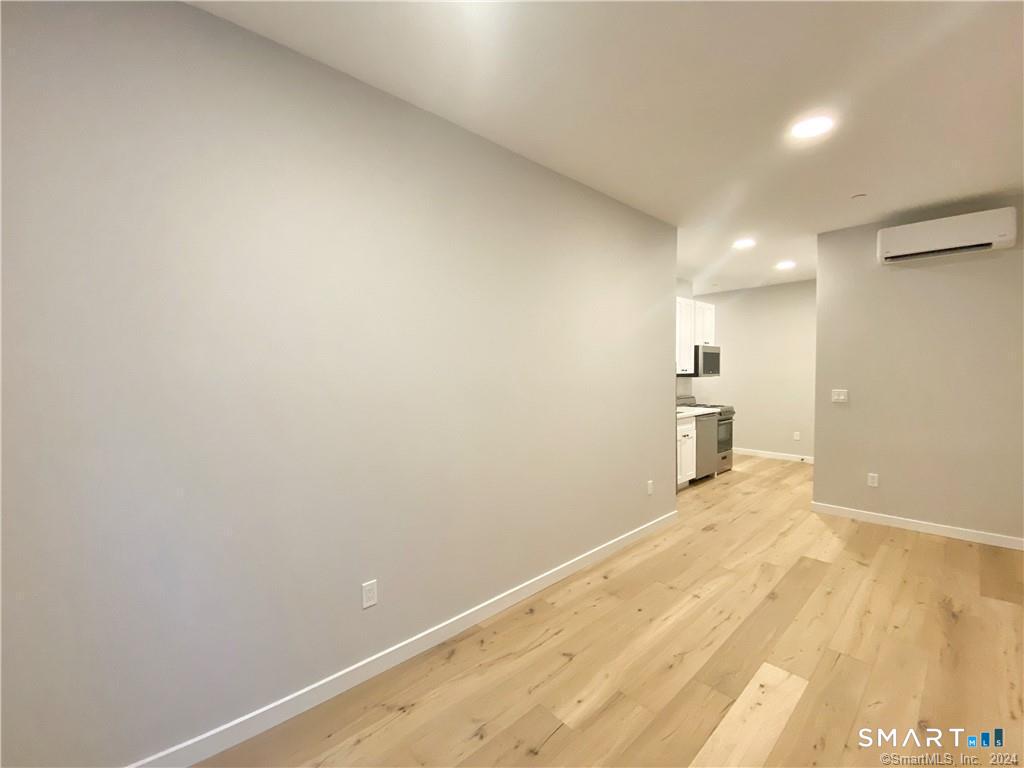 51 Wall 3 Street Property Photo 6