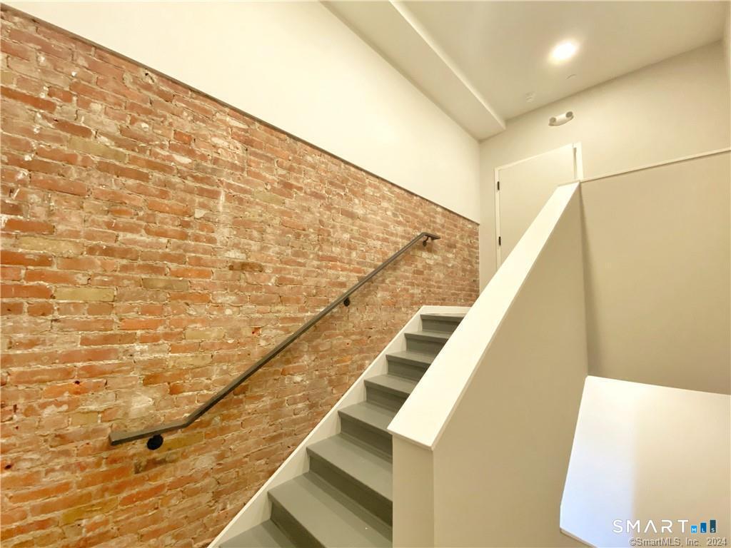 51 Wall 3 Street Property Photo 10