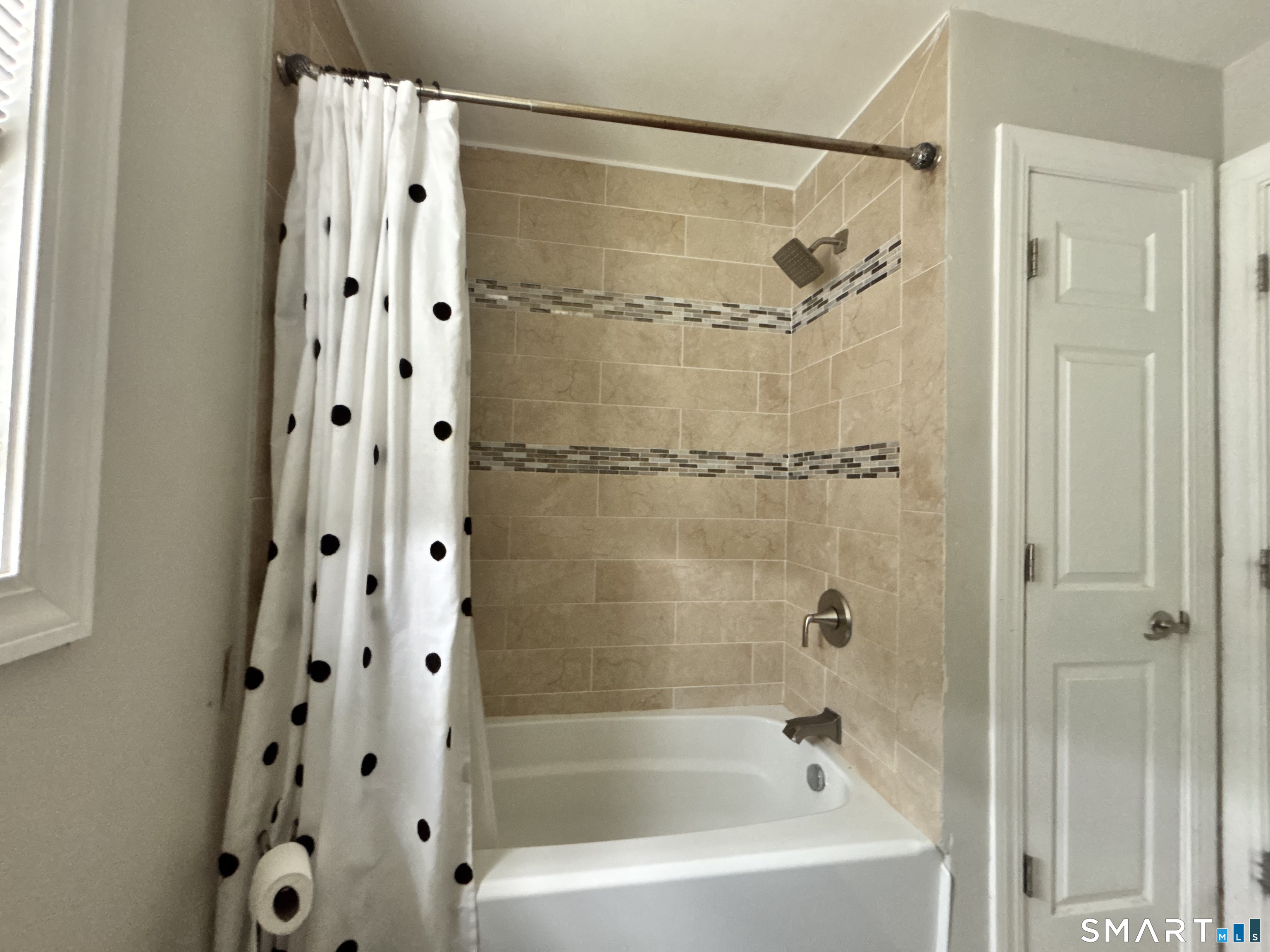 368 Platt Street Property Photo 9