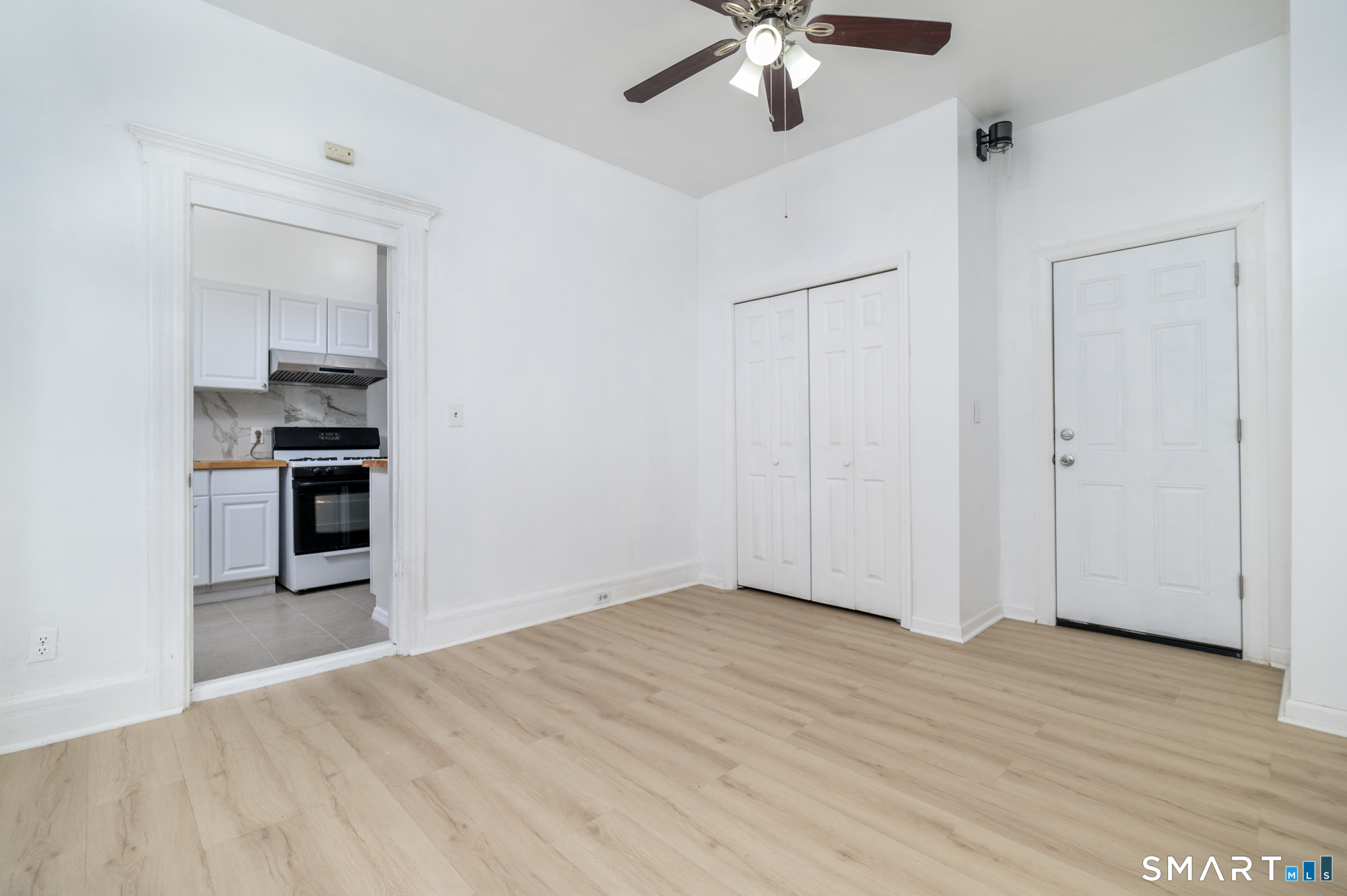 269 Washington 1 Boulevard Property Photo 4