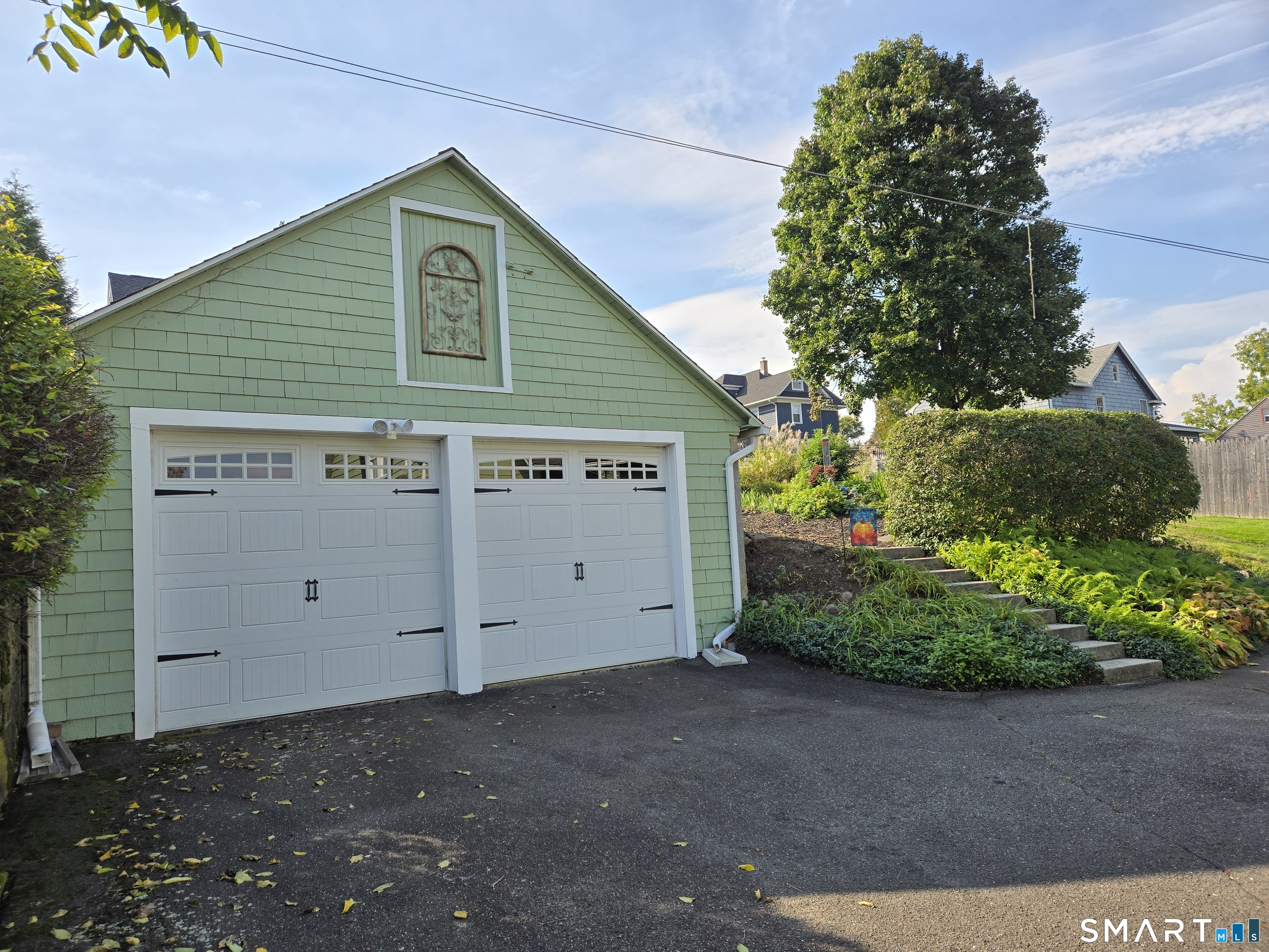 64 May Avenue Property Photo 6