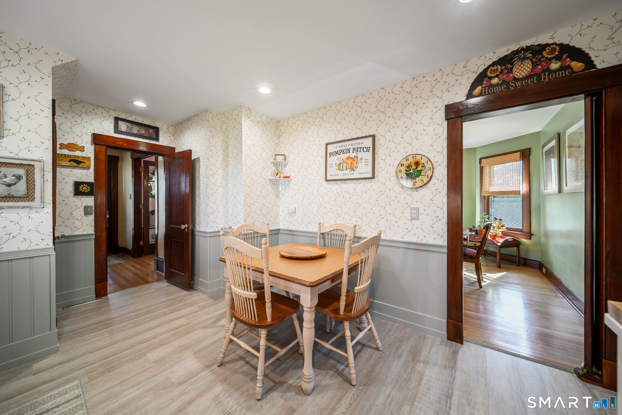 64 May Avenue Property Photo 14