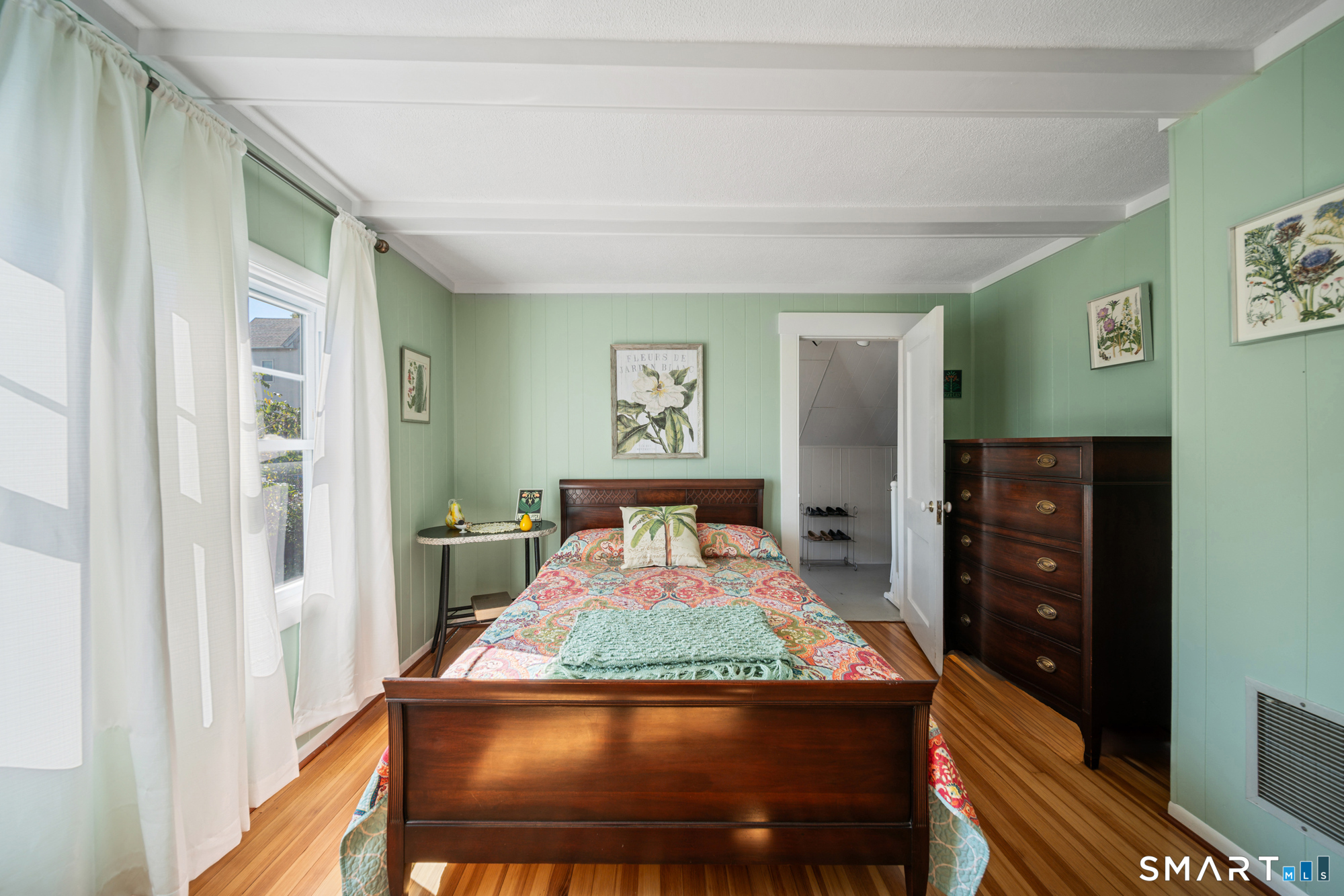 64 May Avenue Property Photo 24