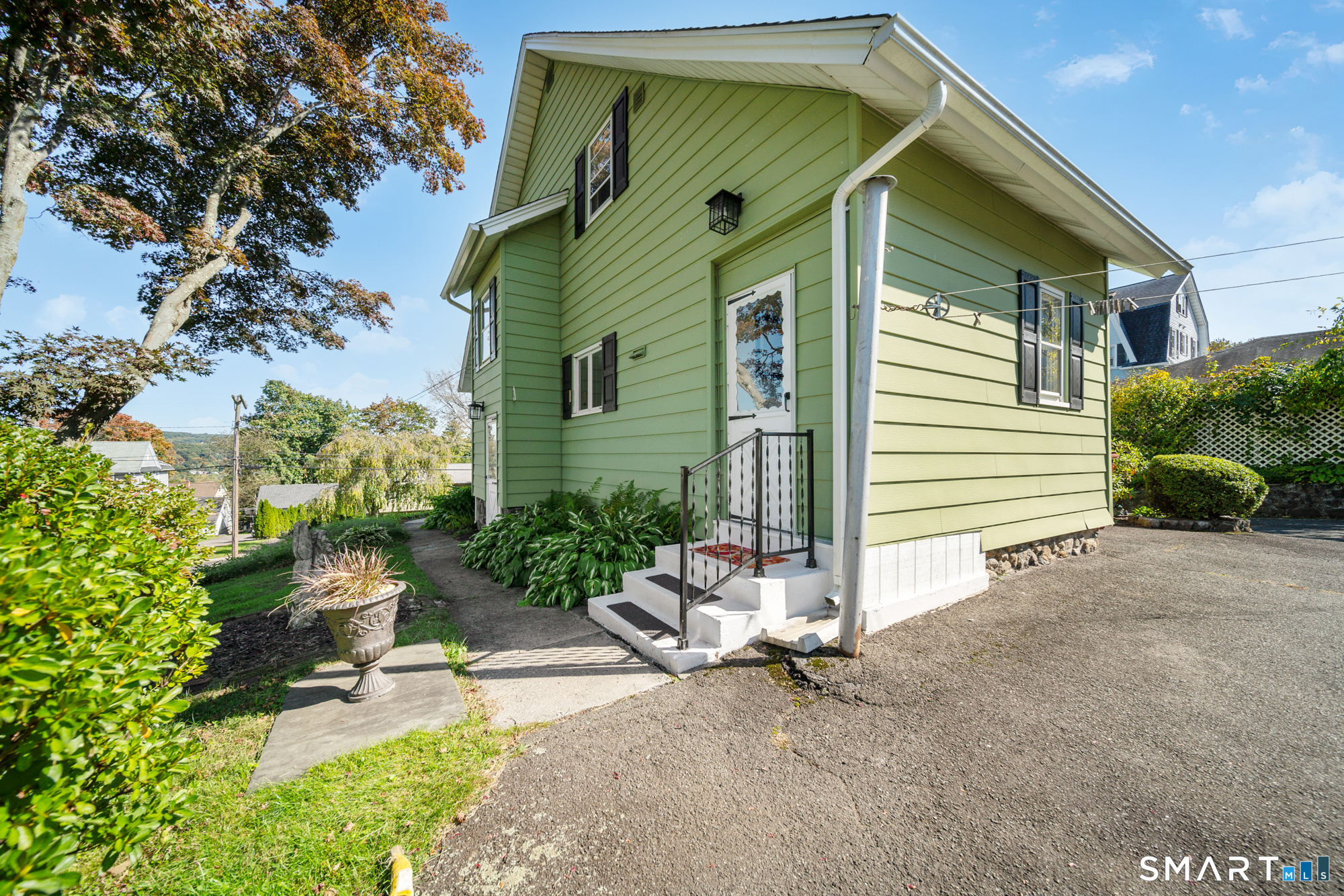 64 May Avenue Property Photo 35
