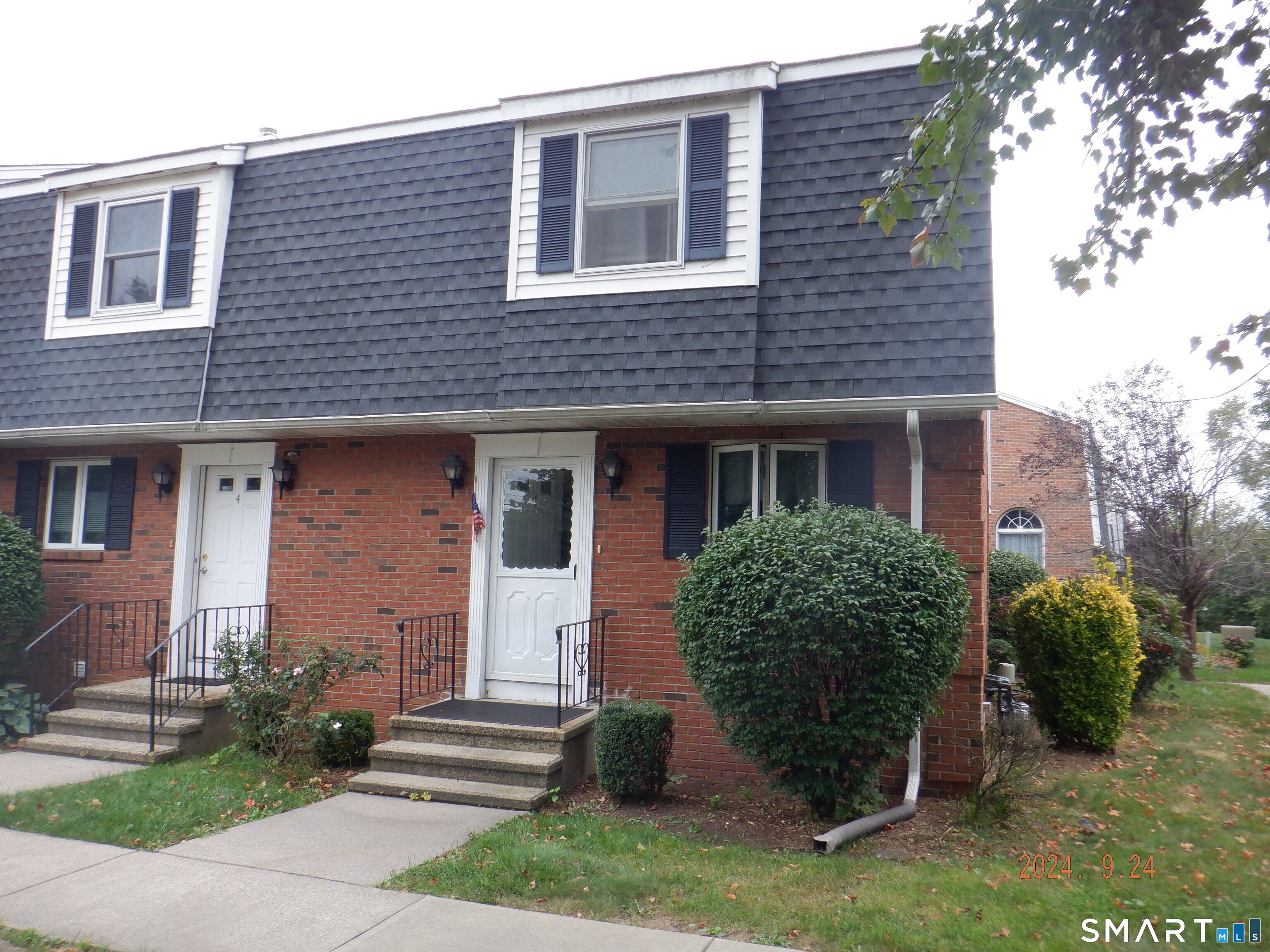 1165 Enfield 5 Street Property Photo 1