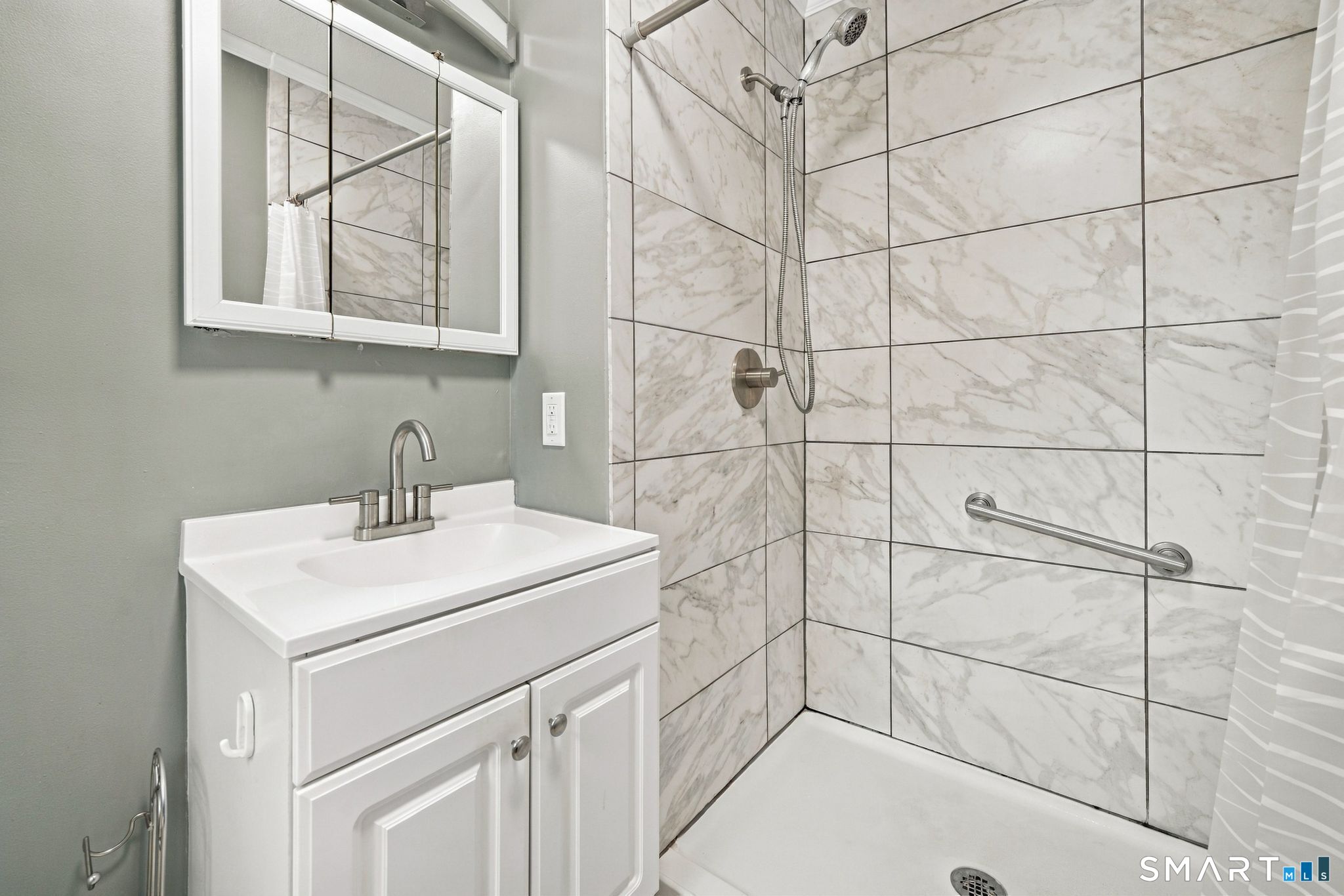 115 Kingston Drive Property Photo 23