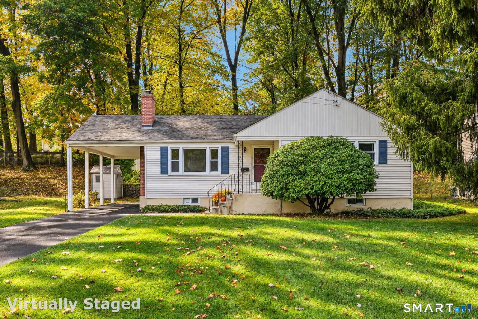 25 Westlook Road Property Photo 1