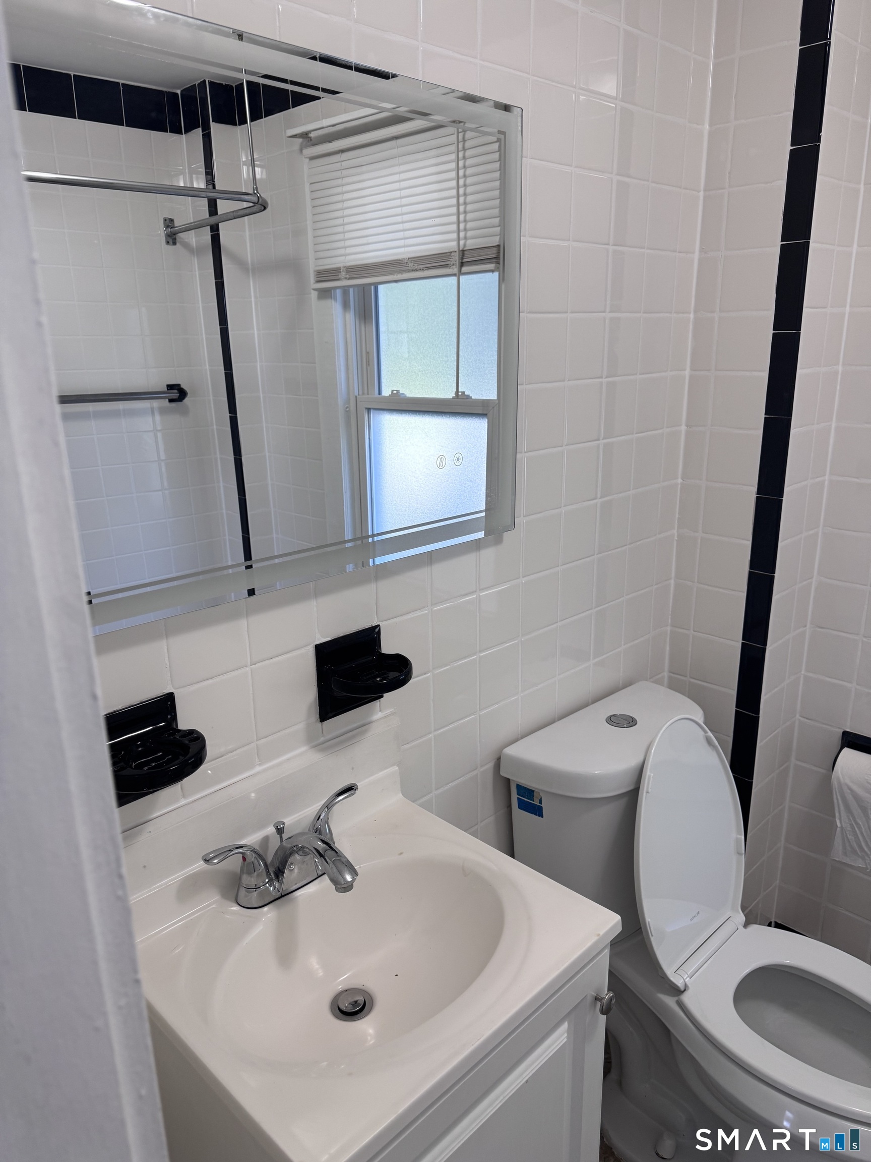 232 Hawkins Street Property Photo 7