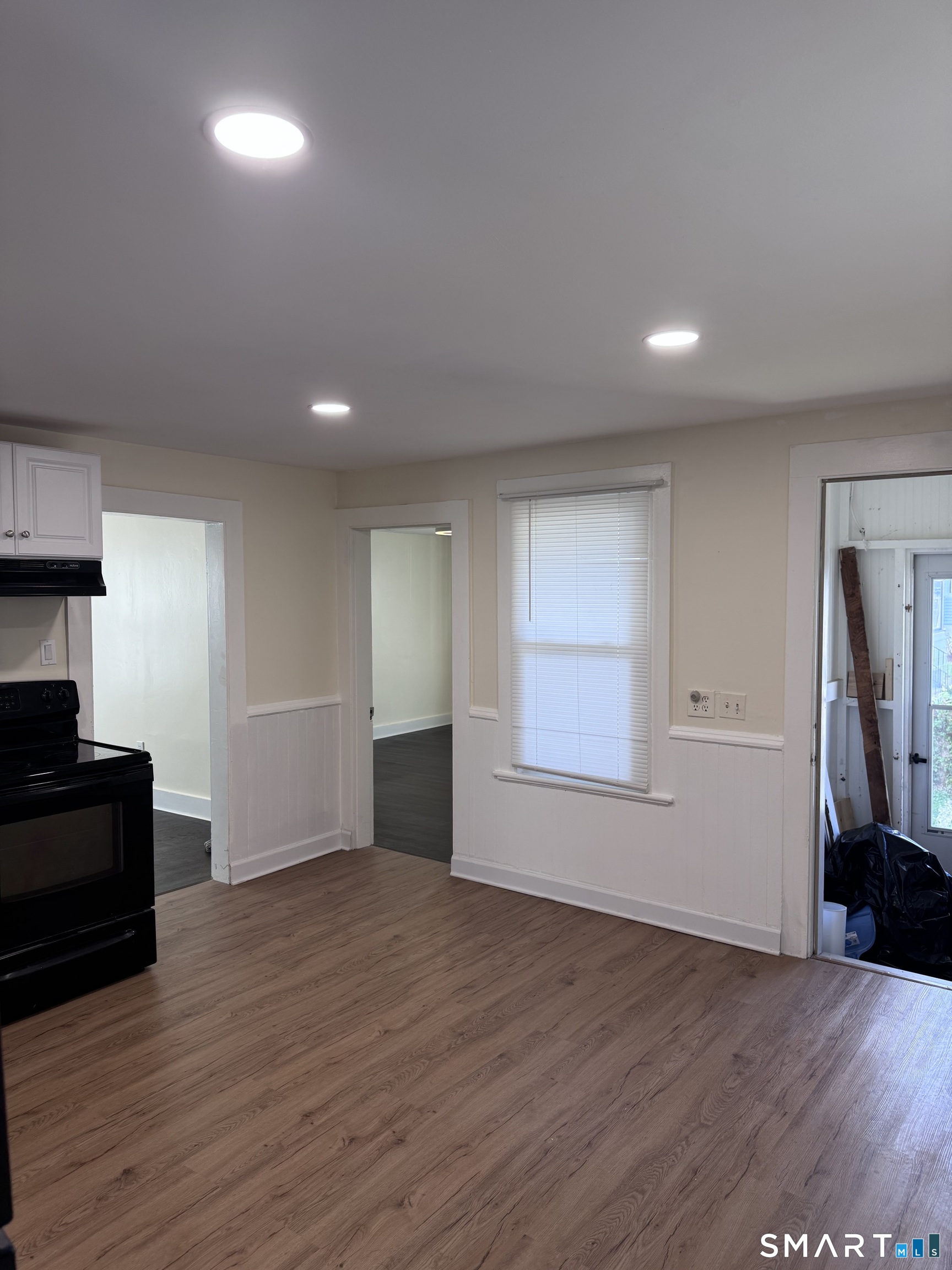 232 Hawkins Street Property Photo 11
