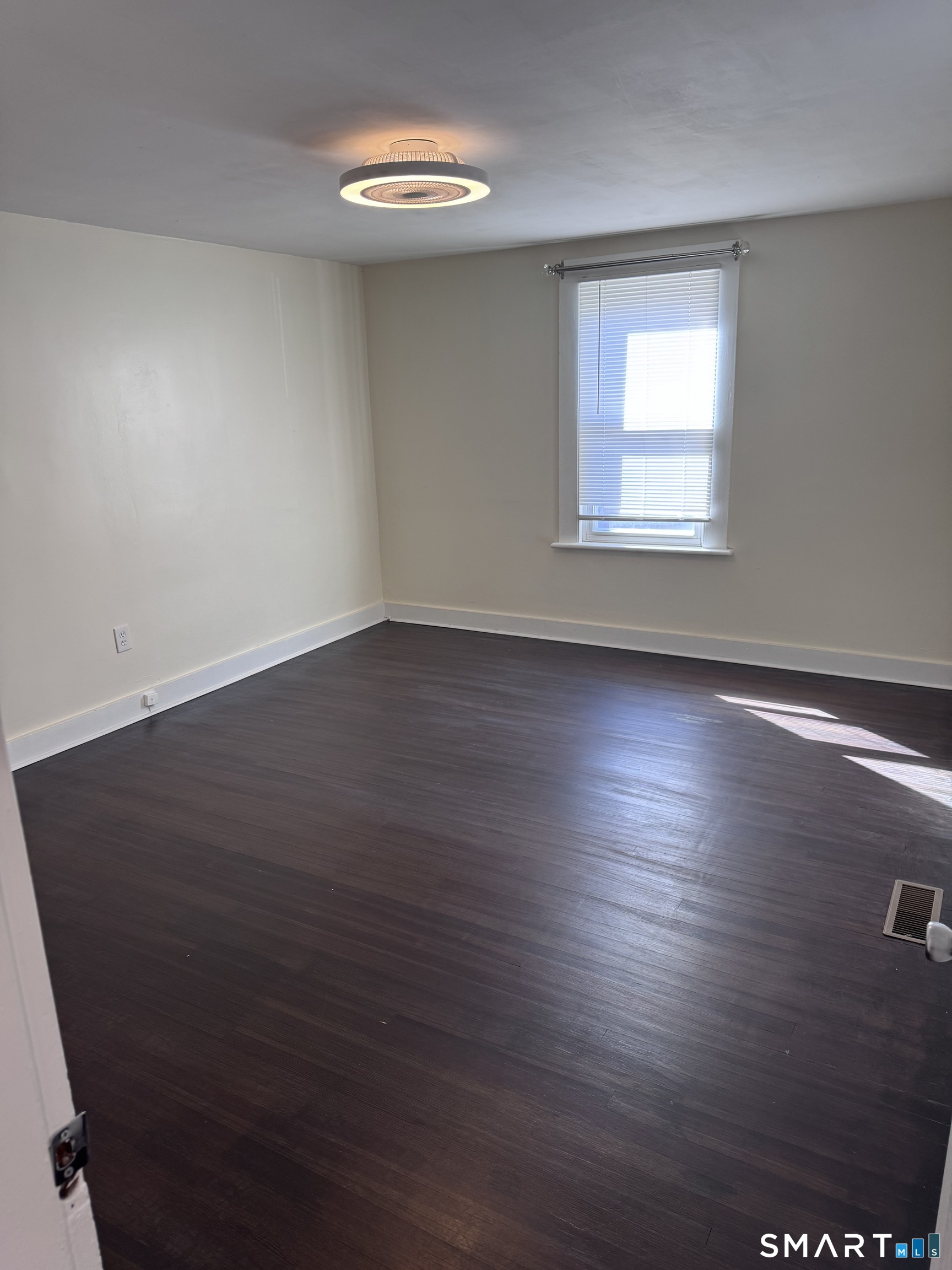 232 Hawkins Street Property Photo 12