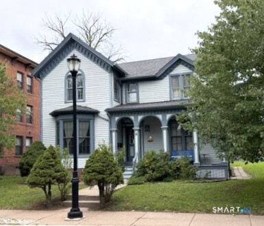 36 Alden B Street Property Photo 1