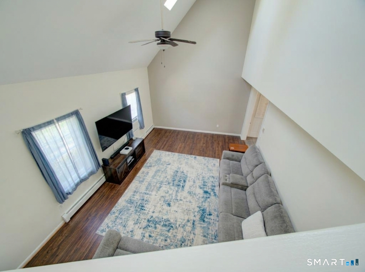 16 Jefferson Drive Property Photo 6