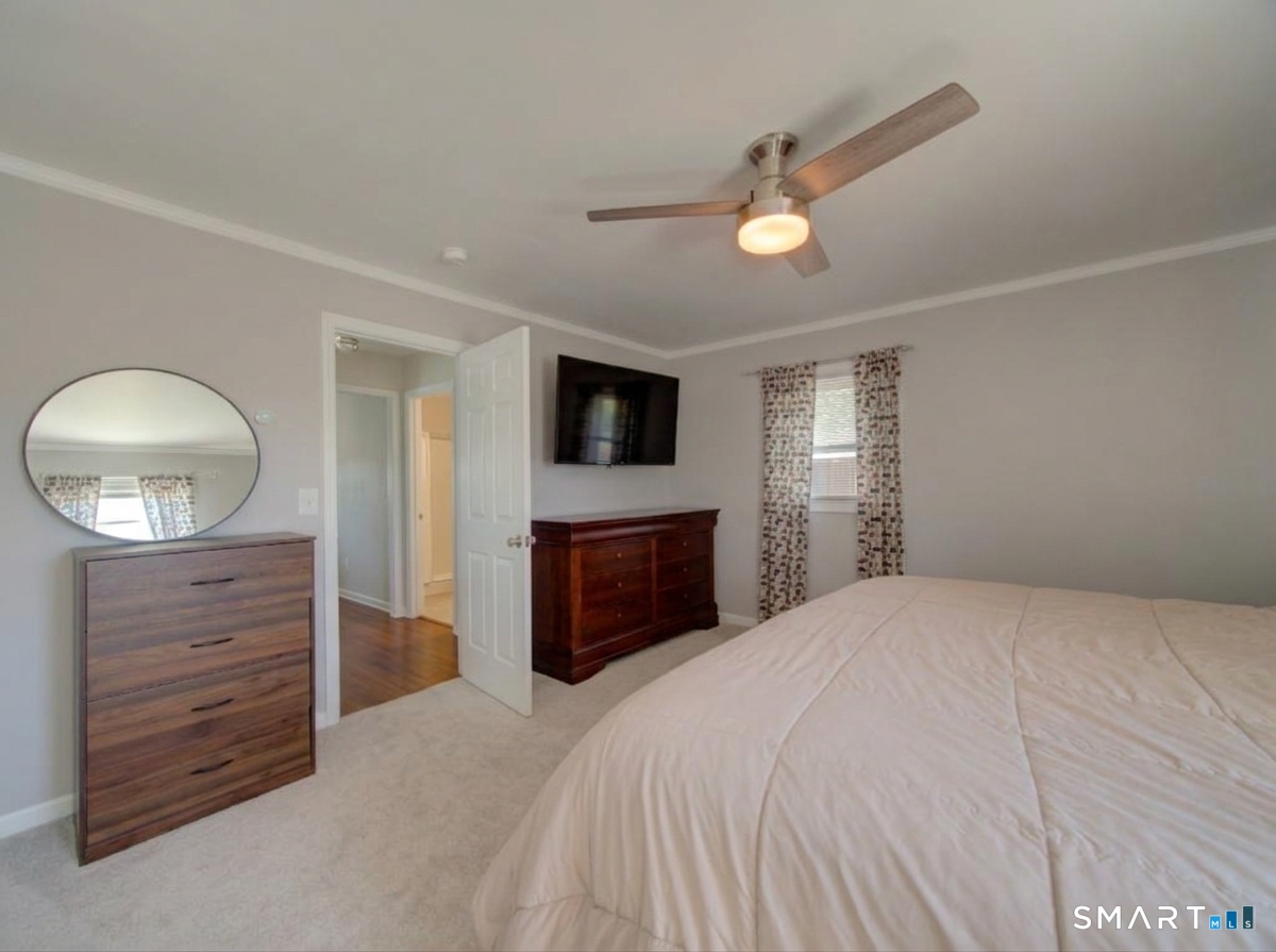 16 Jefferson Drive Property Photo 10