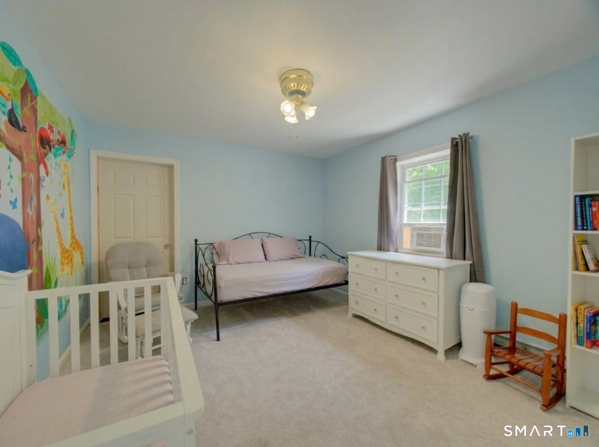 16 Jefferson Drive Property Photo 11