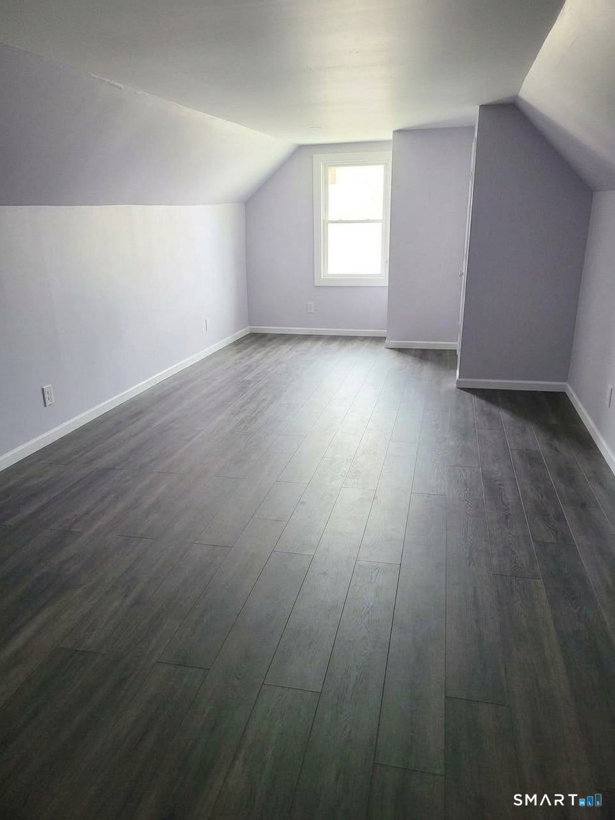 16 Jefferson Drive Property Photo 14
