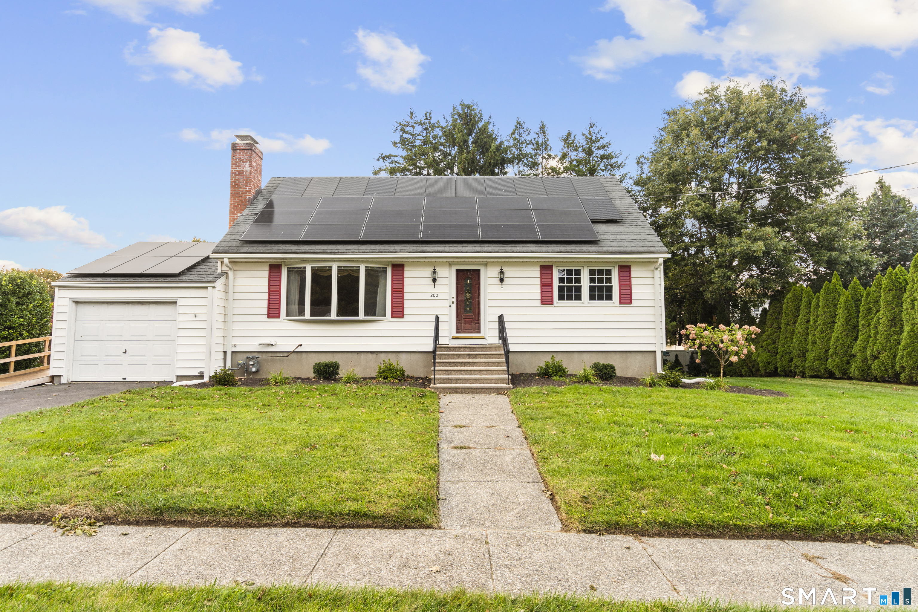 200 Fairfax Drive Property Photo 1