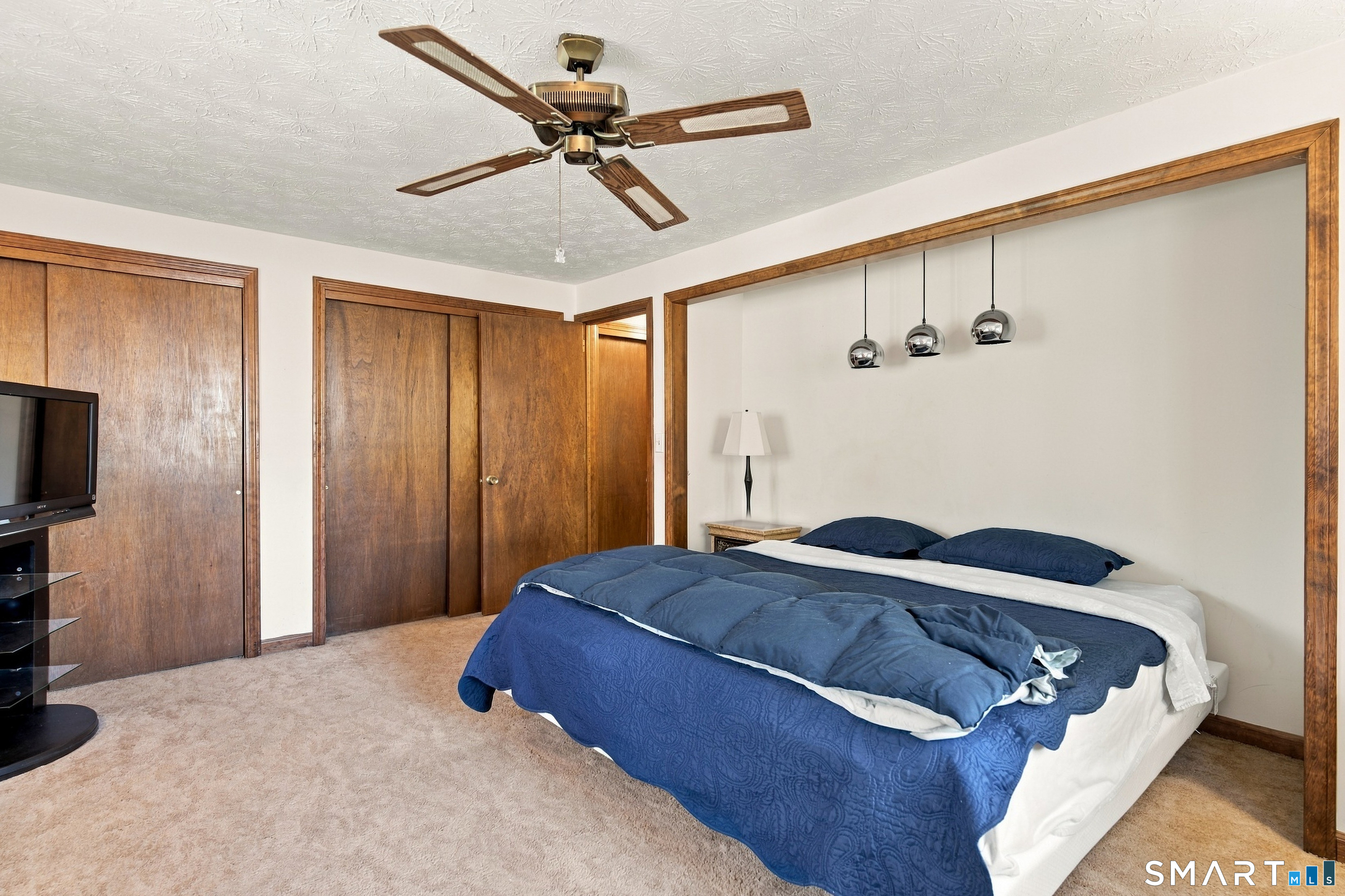 28 Angela Drive Property Photo 27
