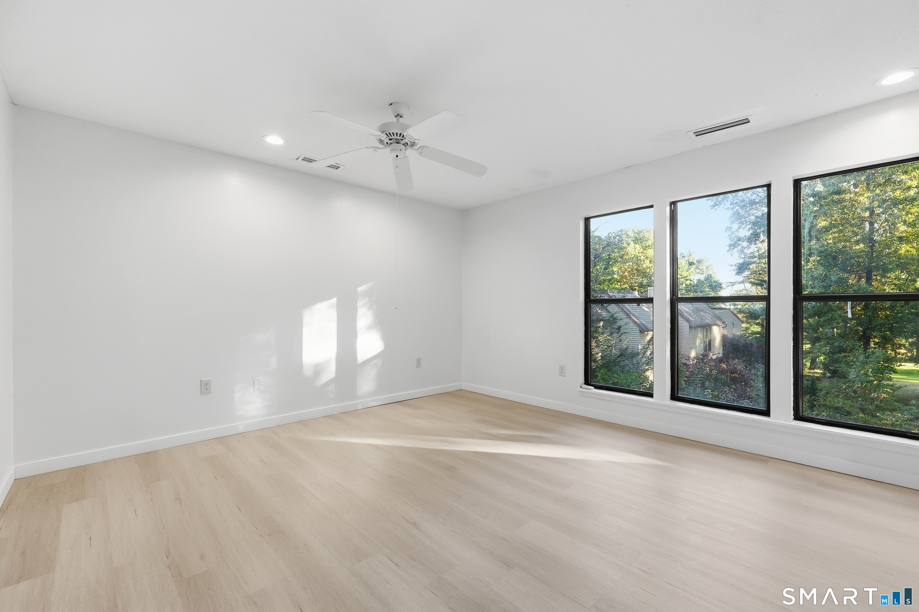 18 Sycamore 18 Lane Property Photo 24