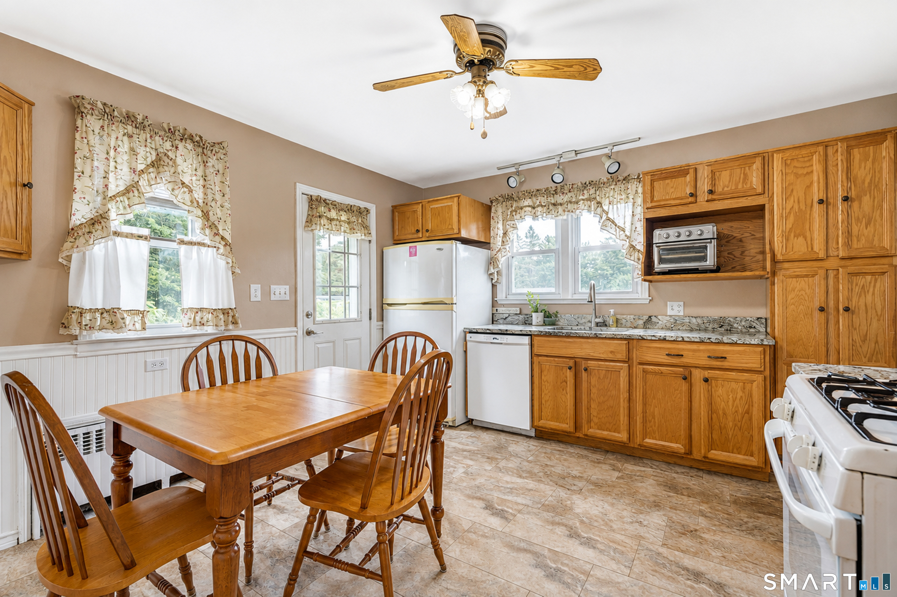 167 Johnson Avenue Property Photo 16