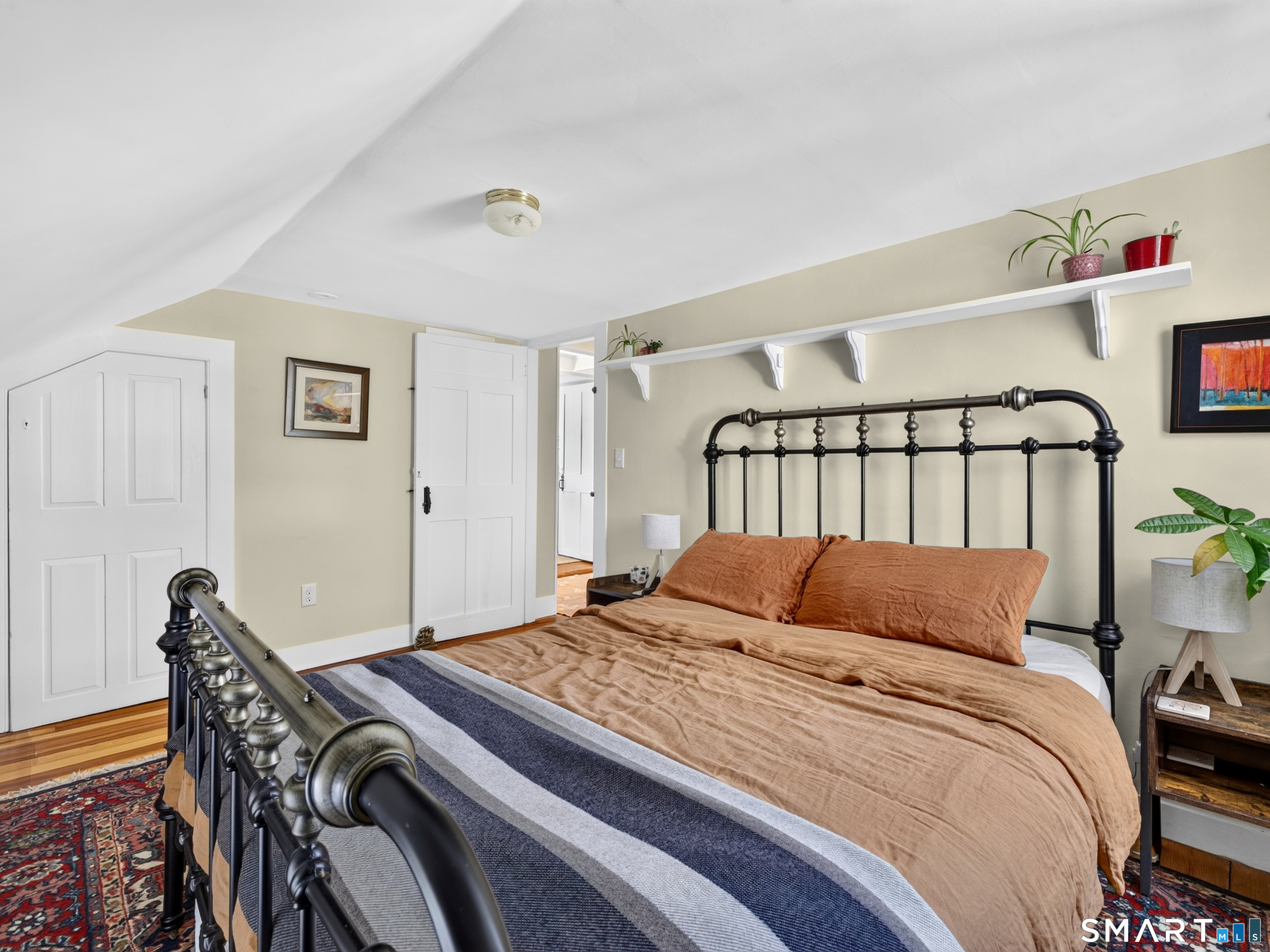 18 New London Road Property Photo 24