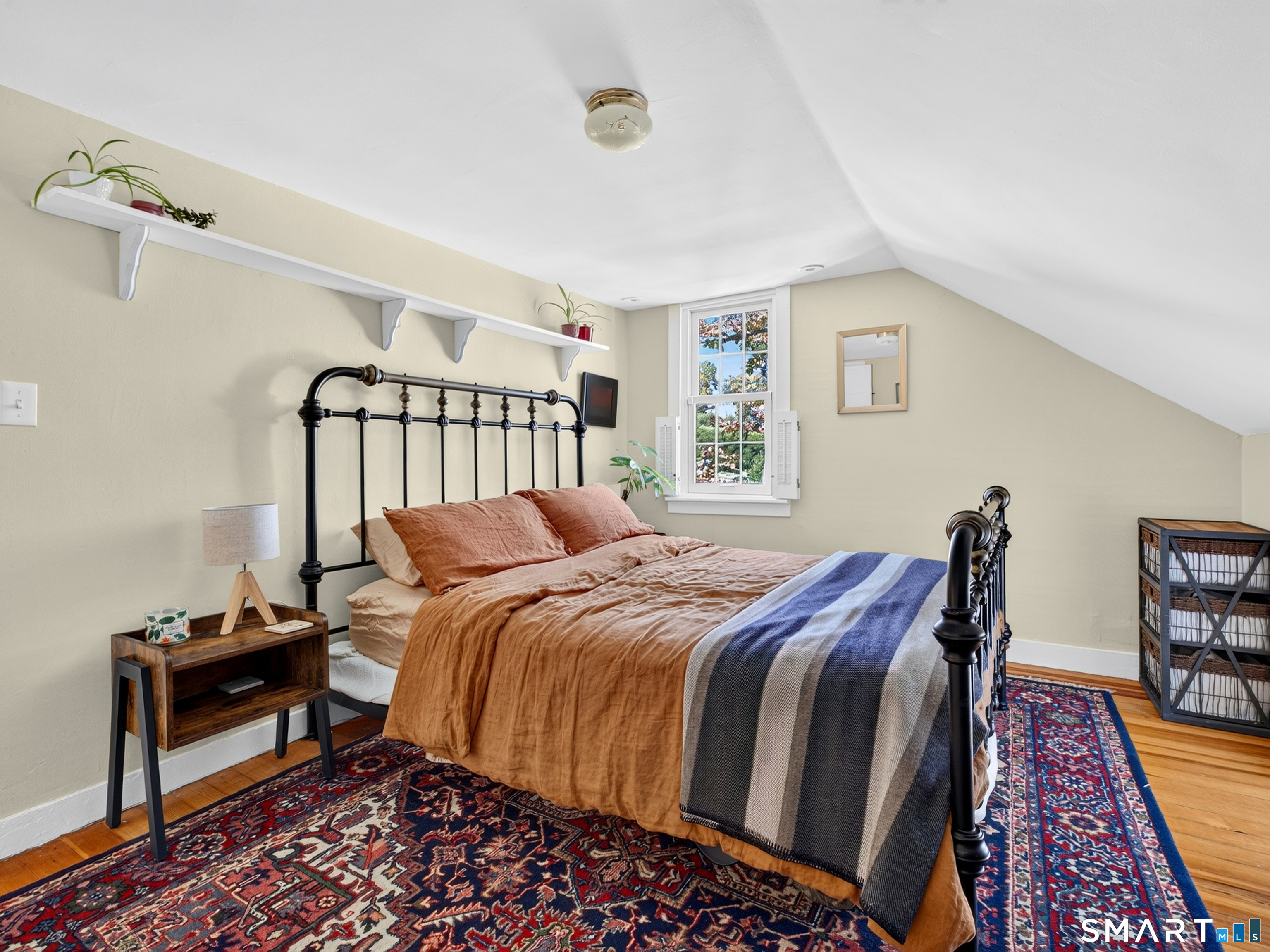 18 New London Road Property Photo 25