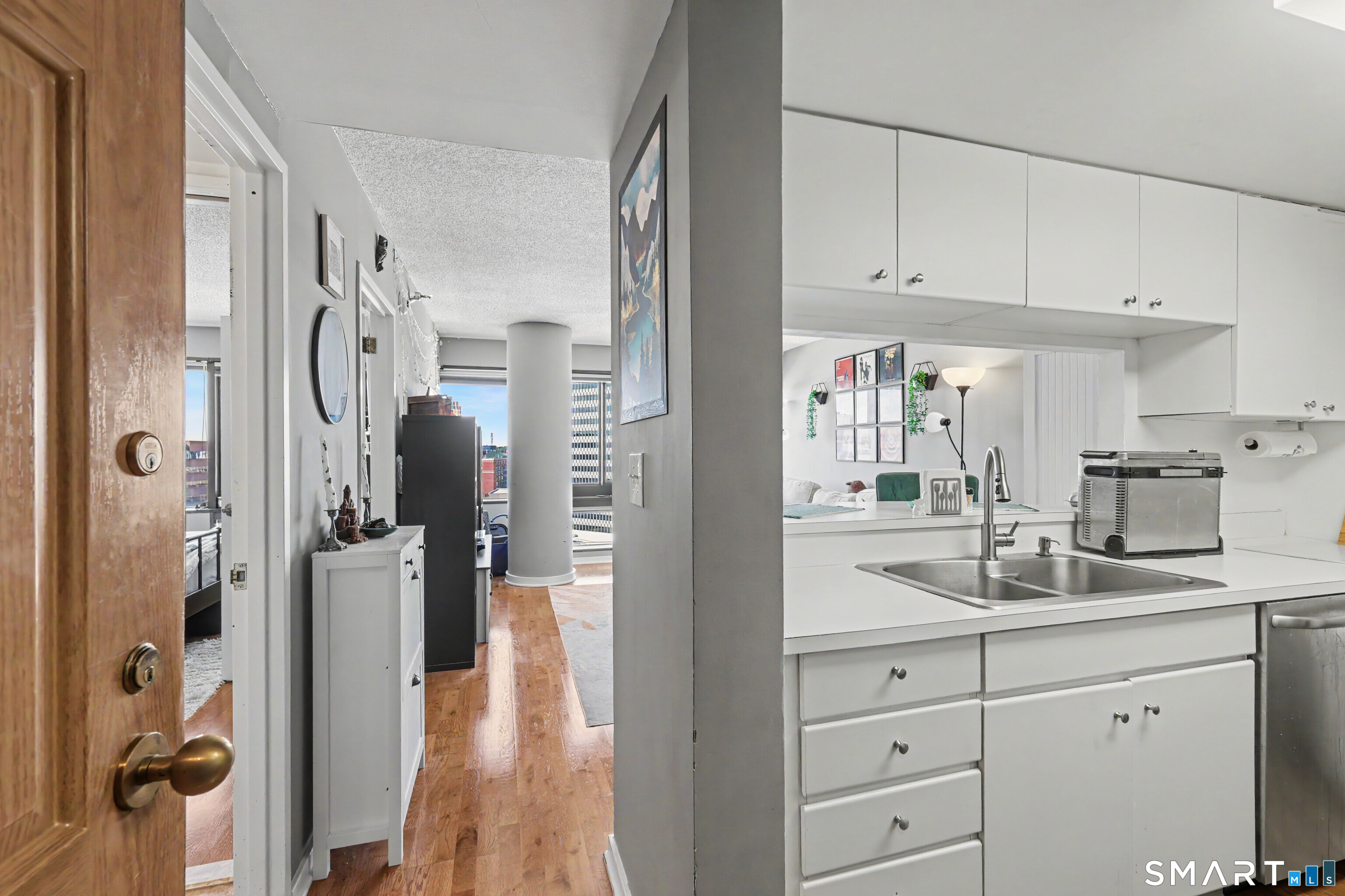 127 Greyrock 1407 Place Property Photo 5