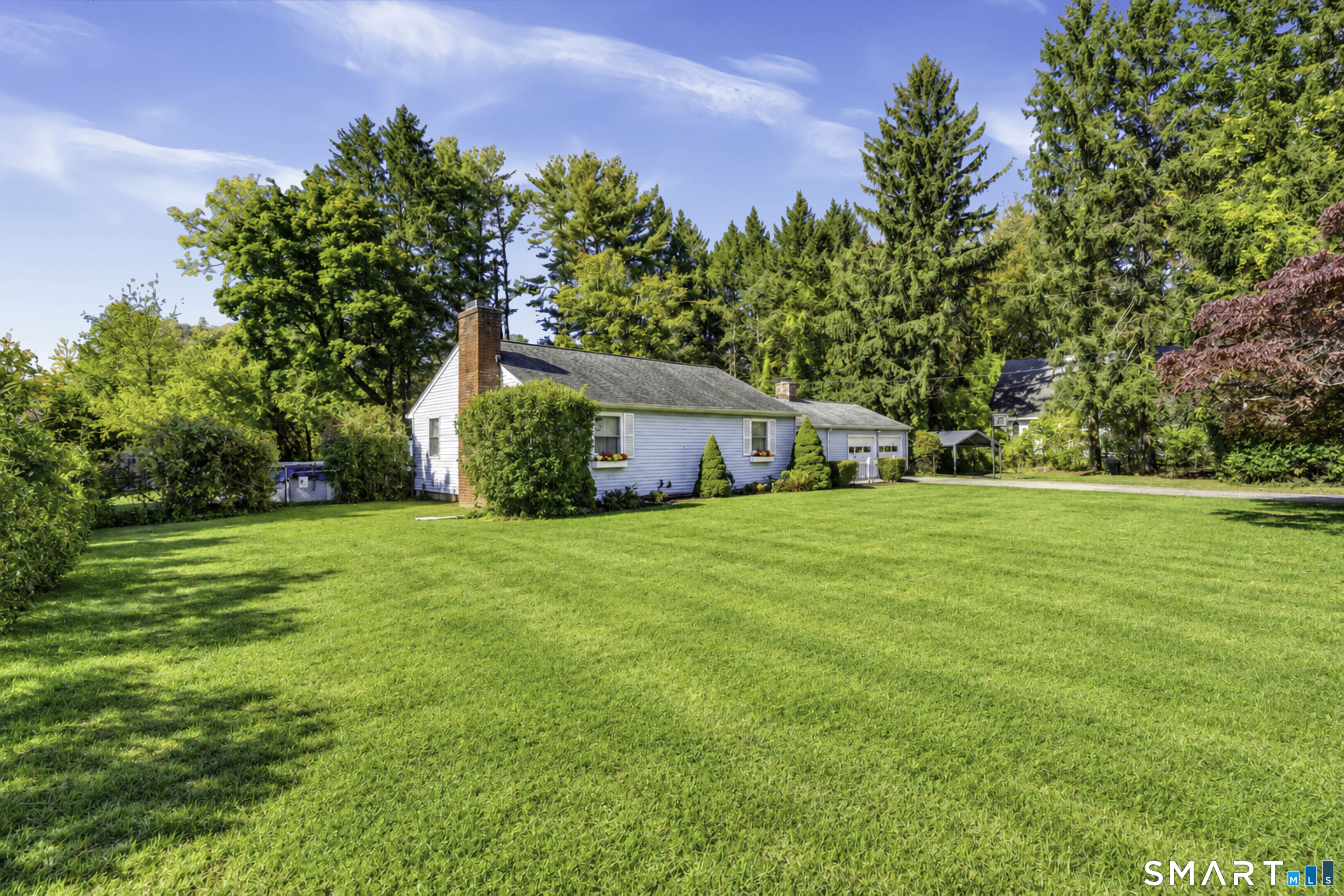 162 Pocono Road Property Photo 2