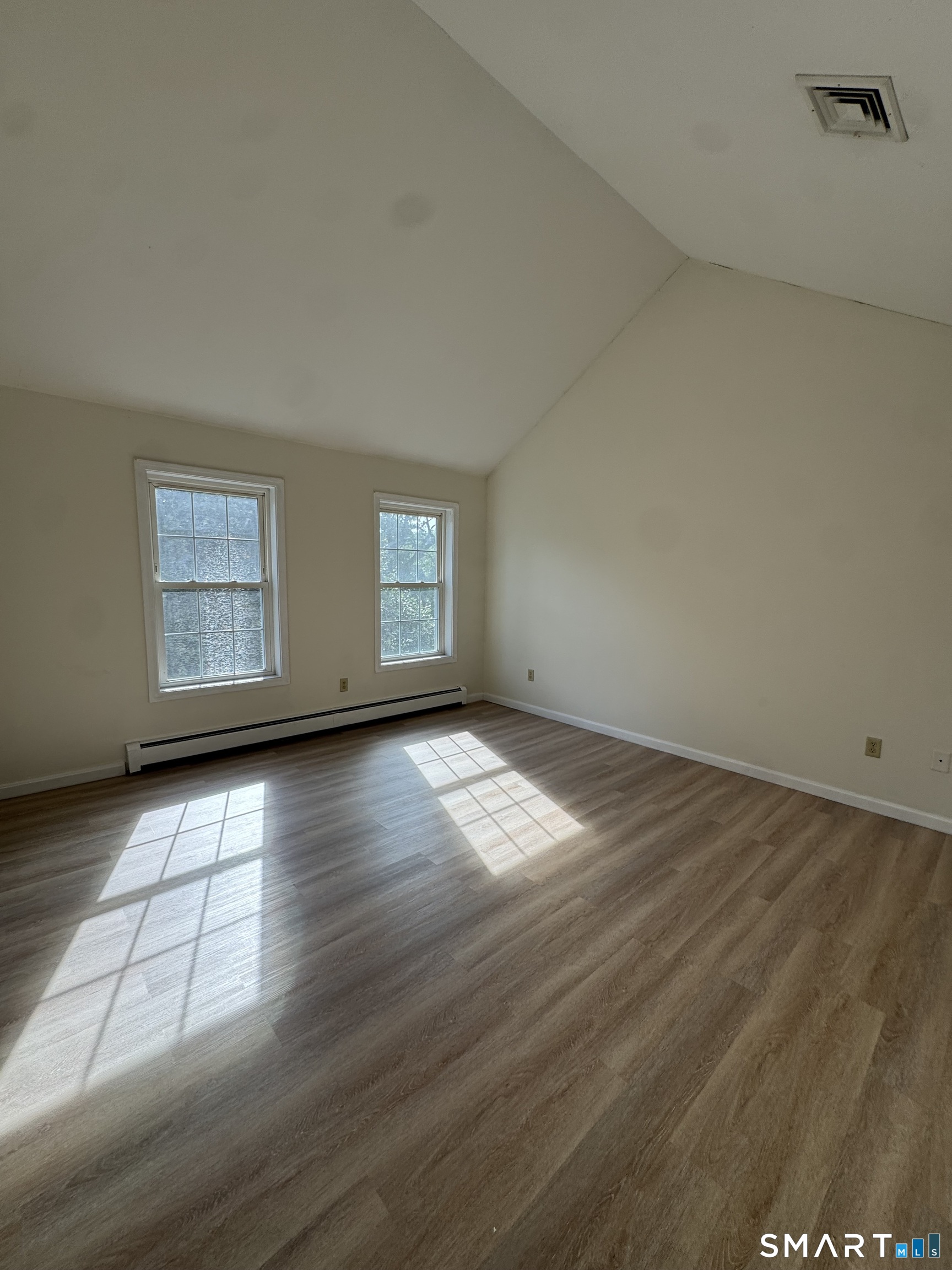 52 Middle Road Property Photo 14