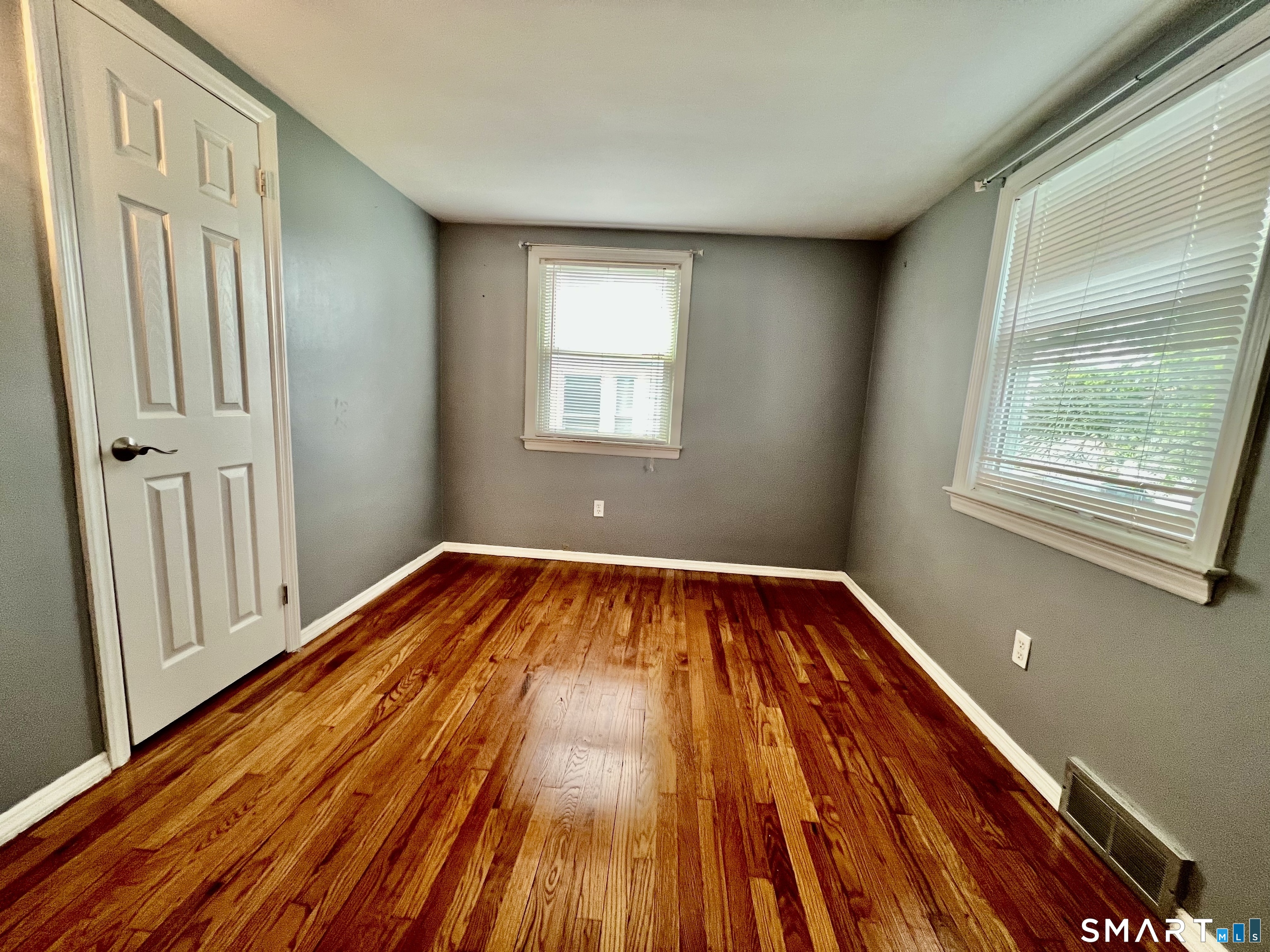 140 1/2 Stuart Avenue Property Photo 7