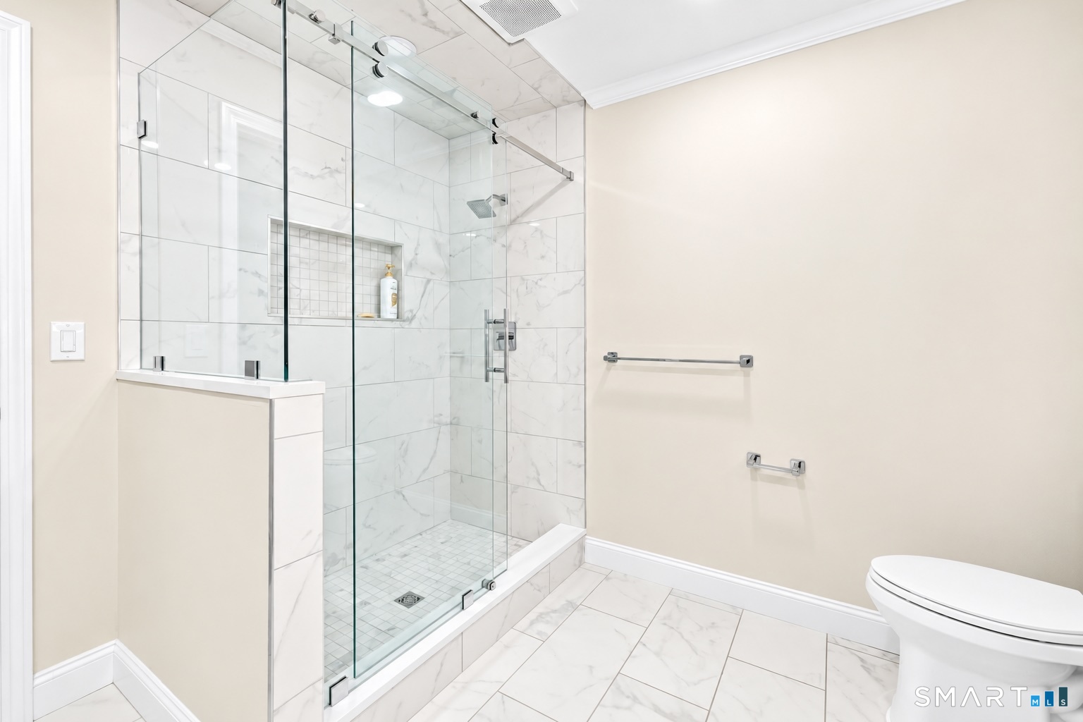 3 Crescent Lane Property Photo 32