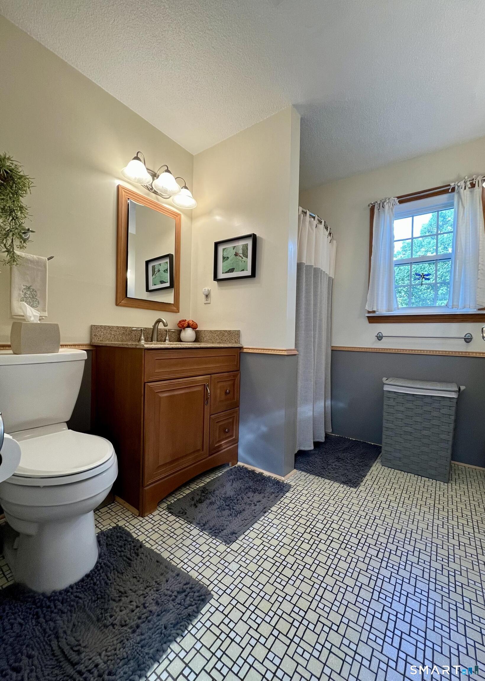 26 Forest Road Property Photo 16