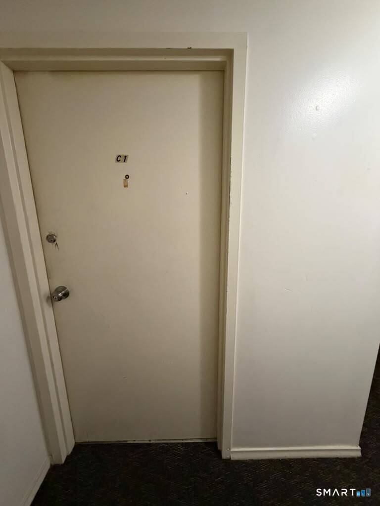 201 Bretton C1 Street Property Photo 3