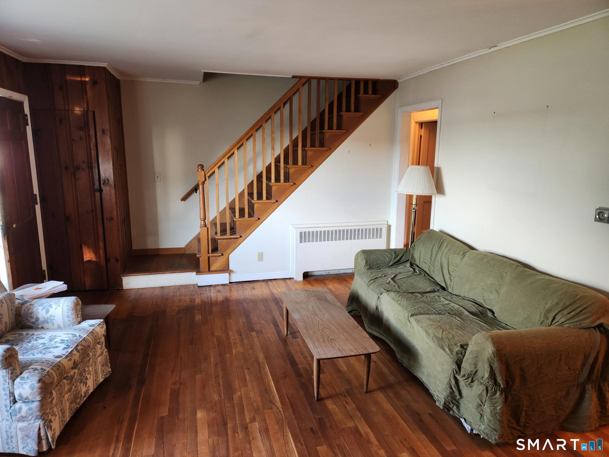 17 Hoover Street Property Photo 10