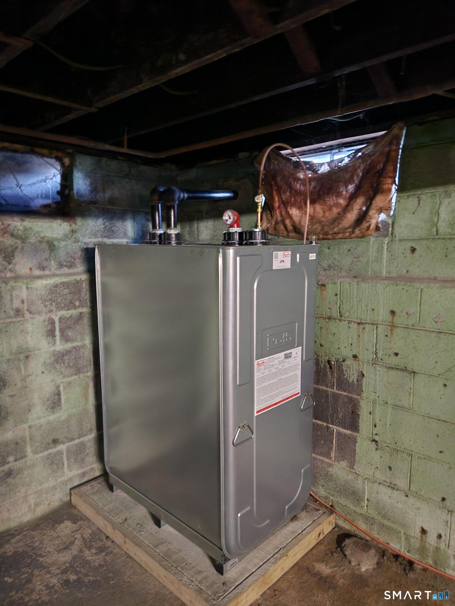 17 Hoover Street Property Photo 25