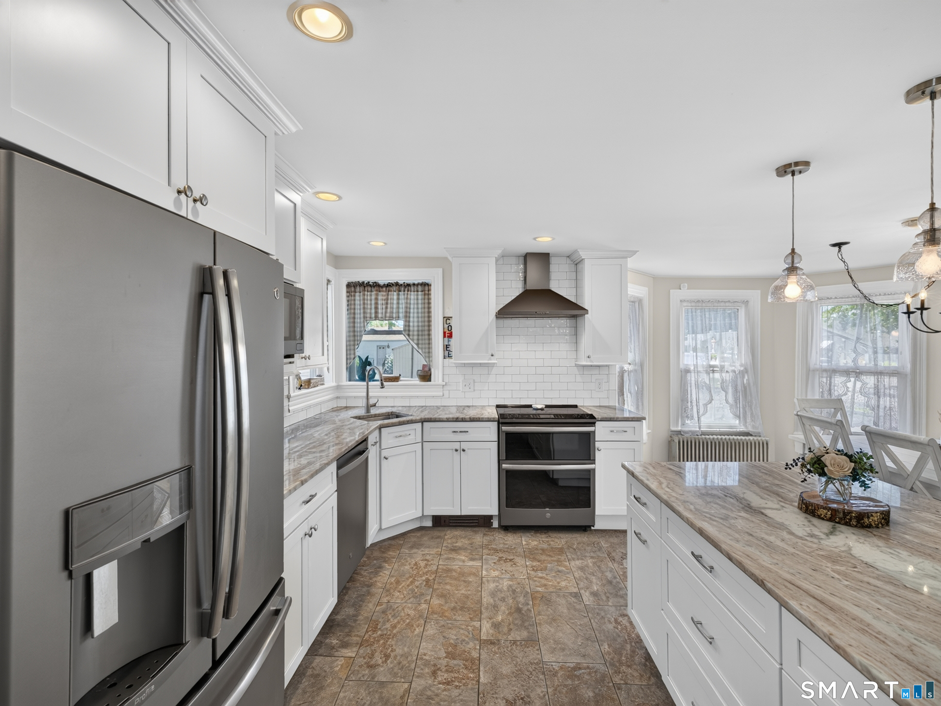 24 Hatch Street Property Photo 3