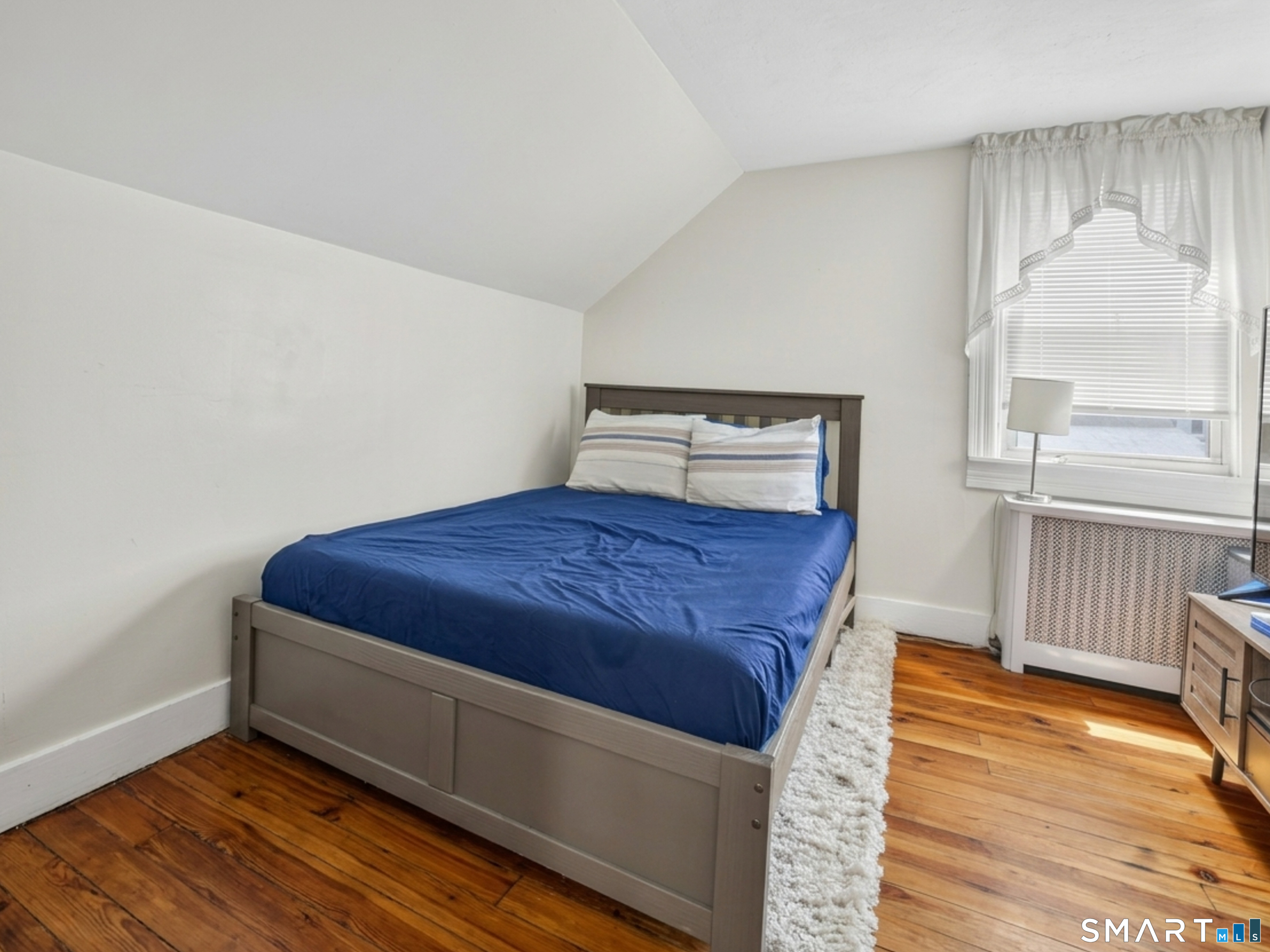 24 Hatch Street Property Photo 24